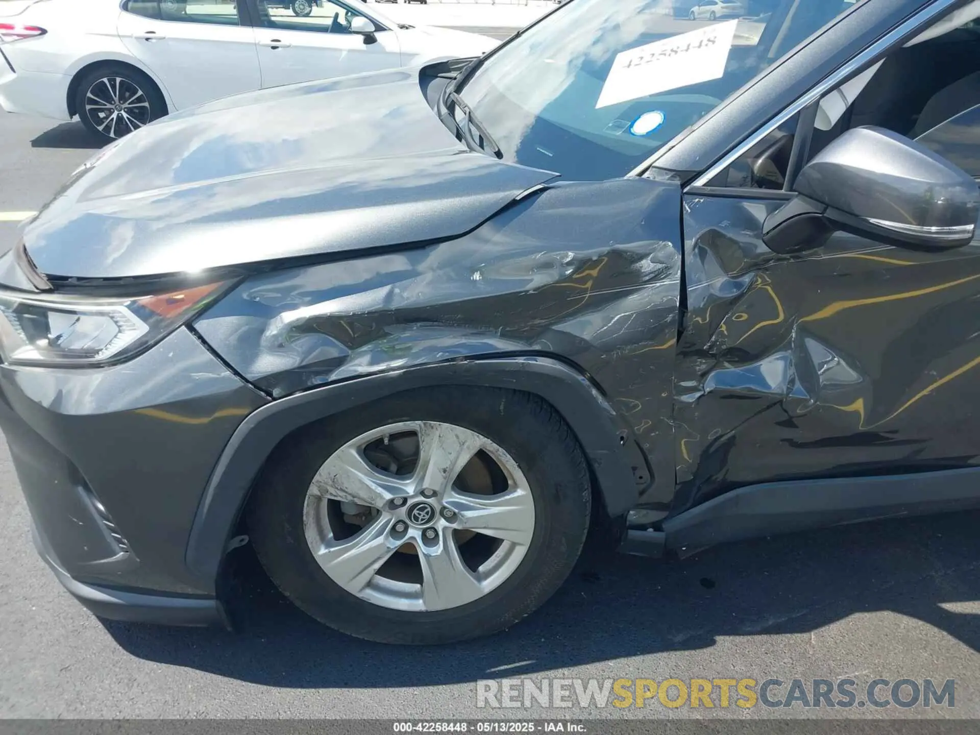 6 Photograph of a damaged car 2T3W1RFV7KC023595 TOYOTA RAV4 2019