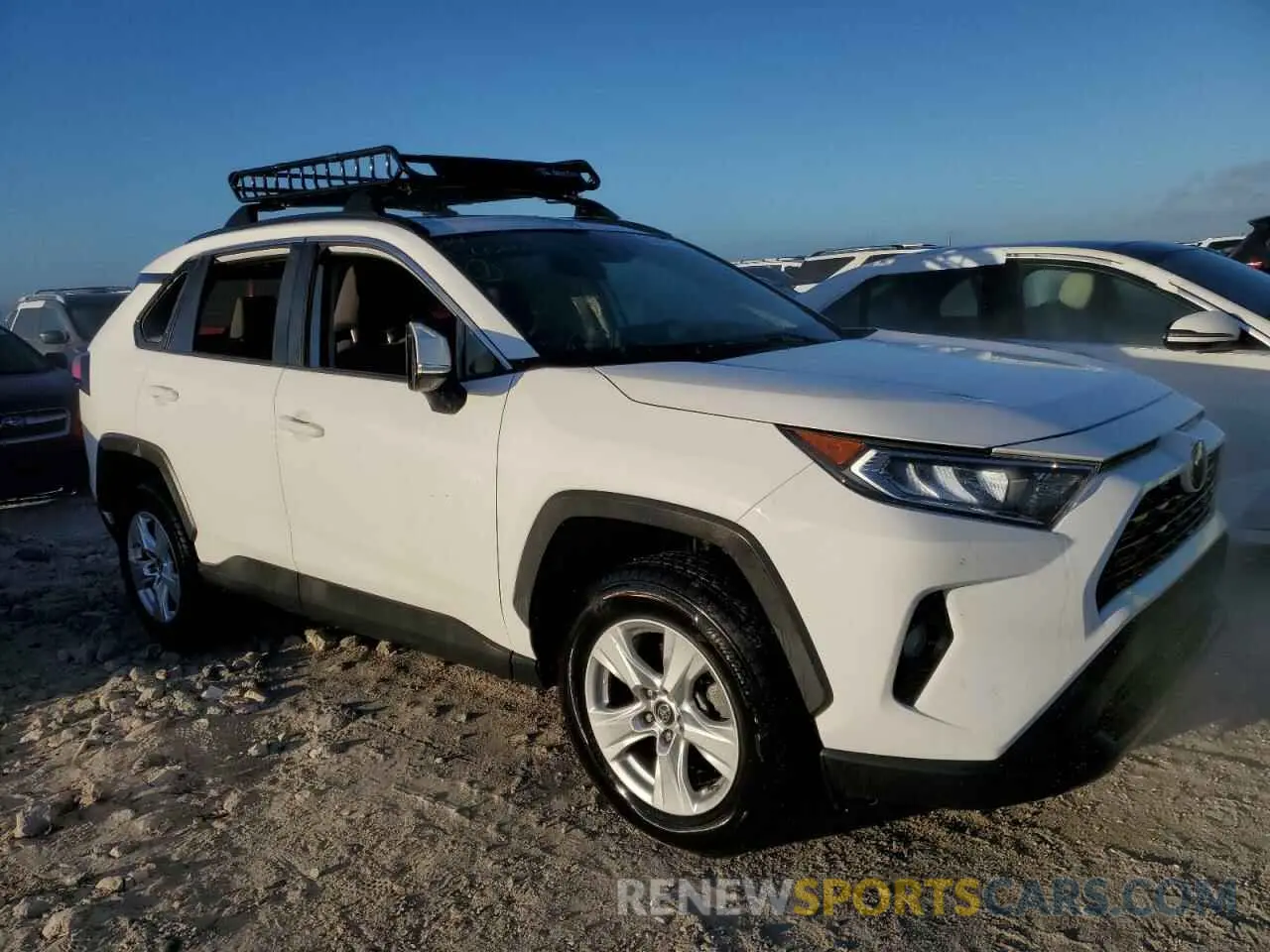 4 Photograph of a damaged car 2T3W1RFV7KC024309 TOYOTA RAV4 2019