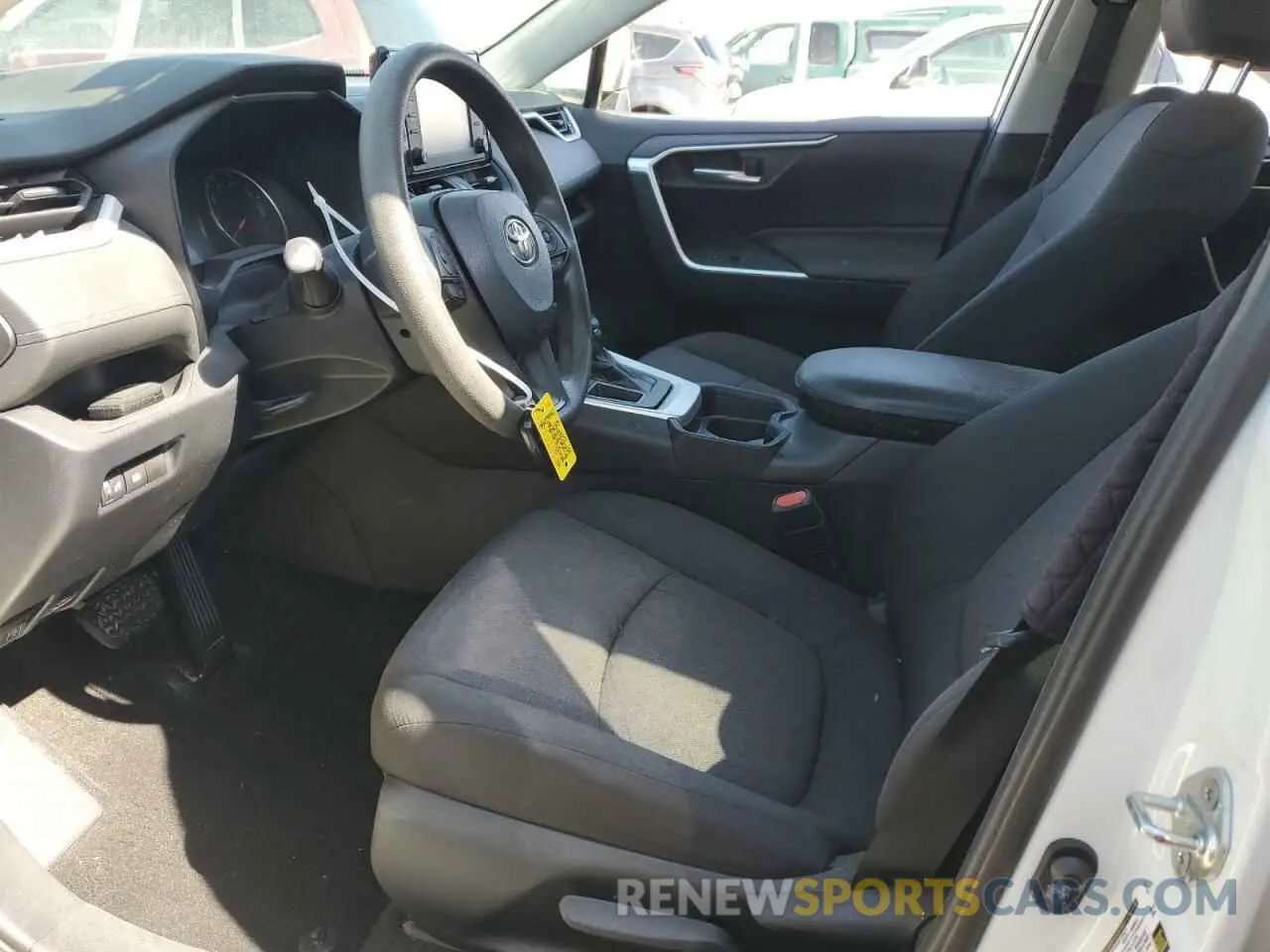 7 Photograph of a damaged car 2T3W1RFV7KC024309 TOYOTA RAV4 2019