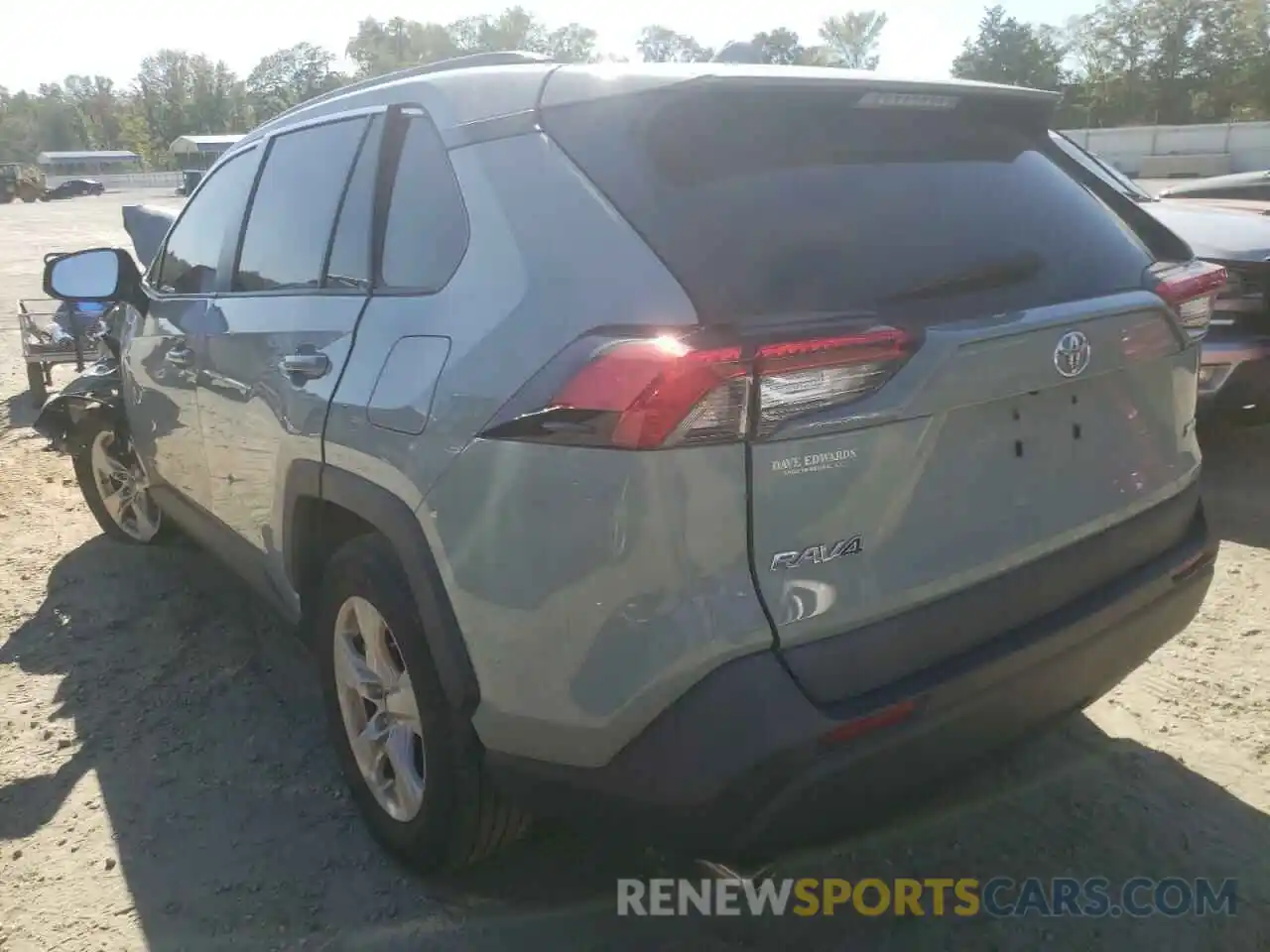 3 Photograph of a damaged car 2T3W1RFV7KC026027 TOYOTA RAV4 2019