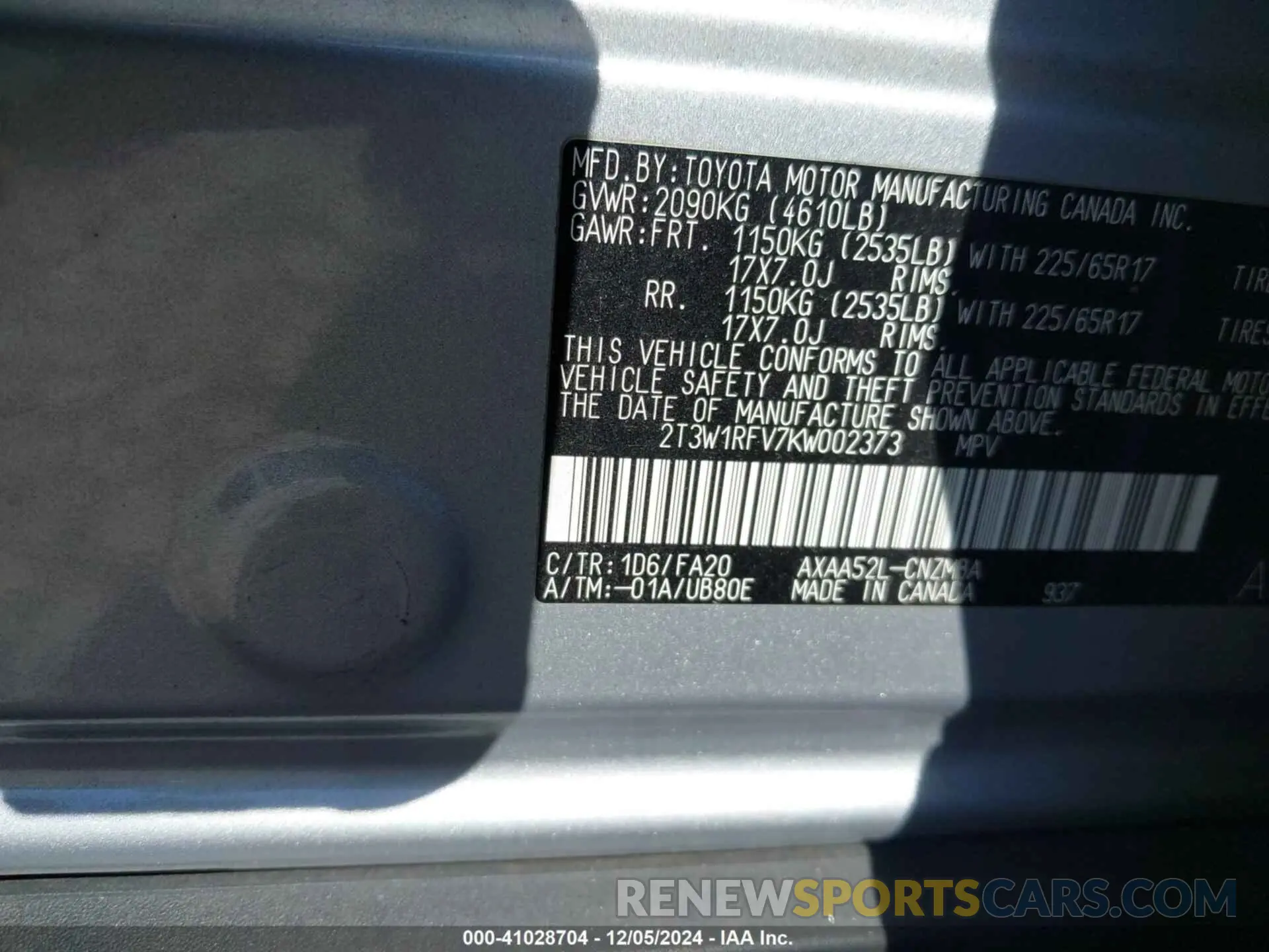9 Photograph of a damaged car 2T3W1RFV7KW002373 TOYOTA RAV4 2019
