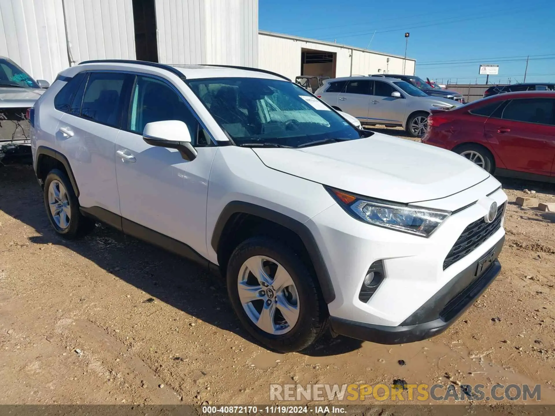1 Photograph of a damaged car 2T3W1RFV7KW005273 TOYOTA RAV4 2019