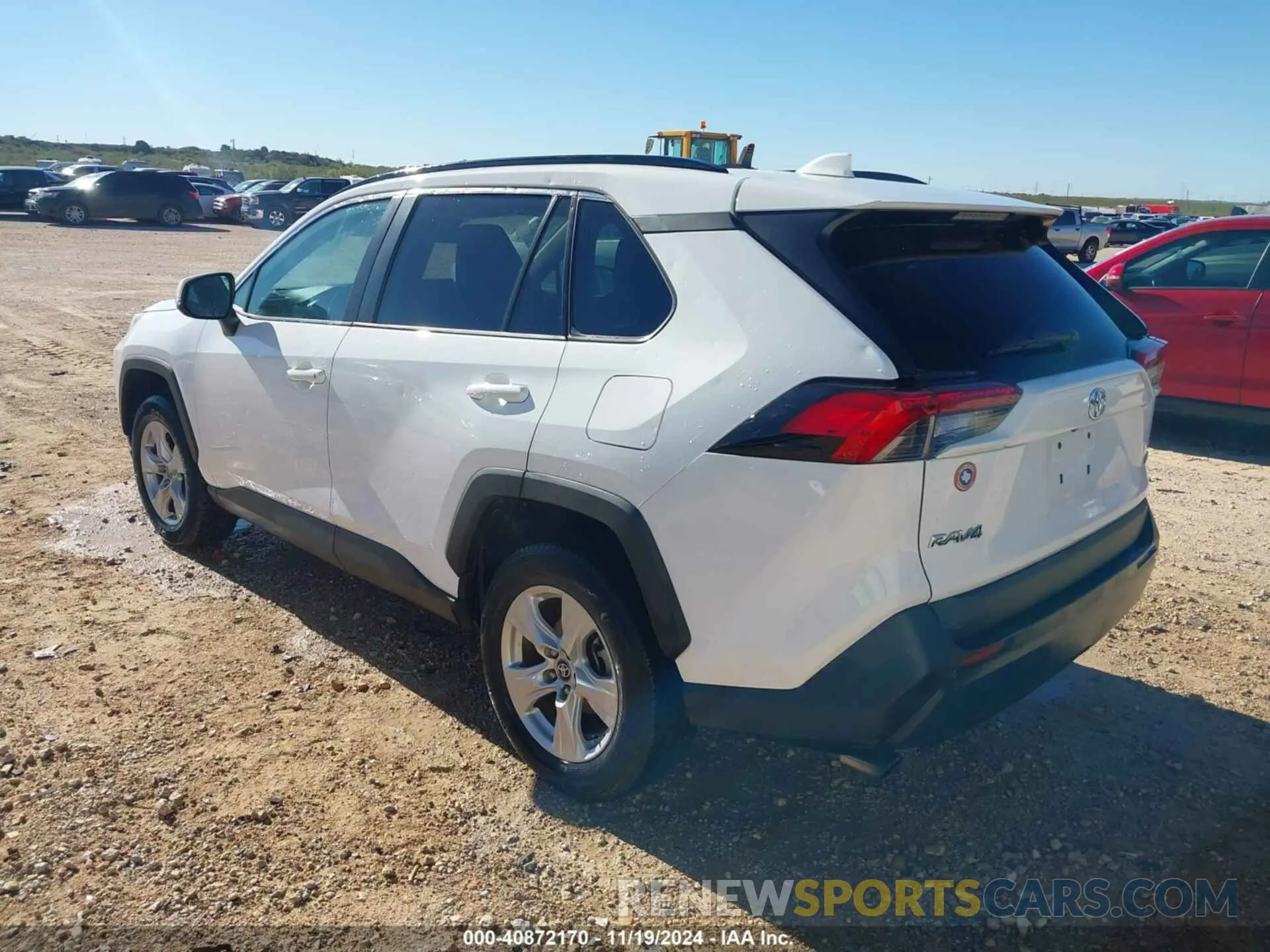 3 Photograph of a damaged car 2T3W1RFV7KW005273 TOYOTA RAV4 2019