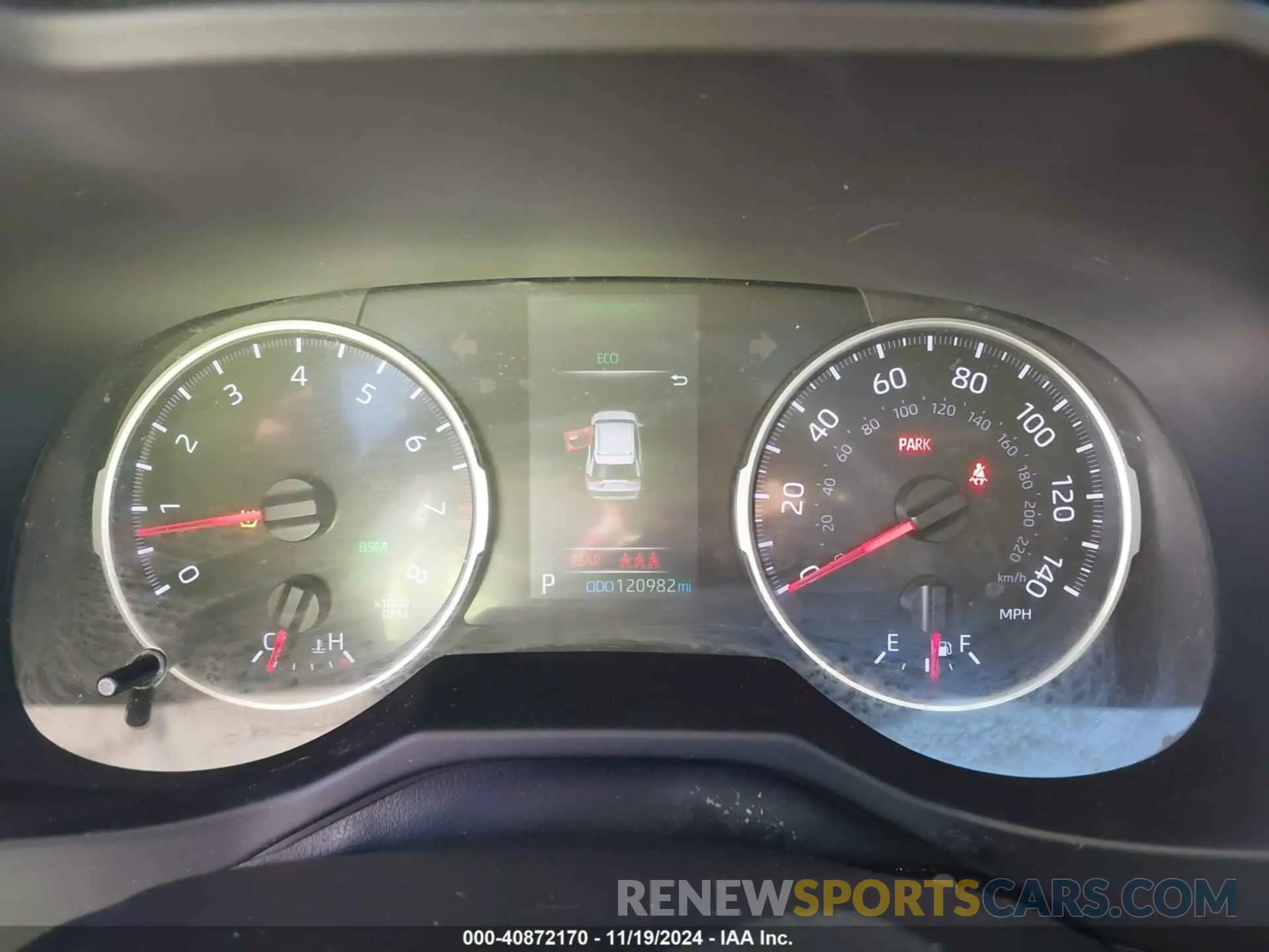 7 Photograph of a damaged car 2T3W1RFV7KW005273 TOYOTA RAV4 2019