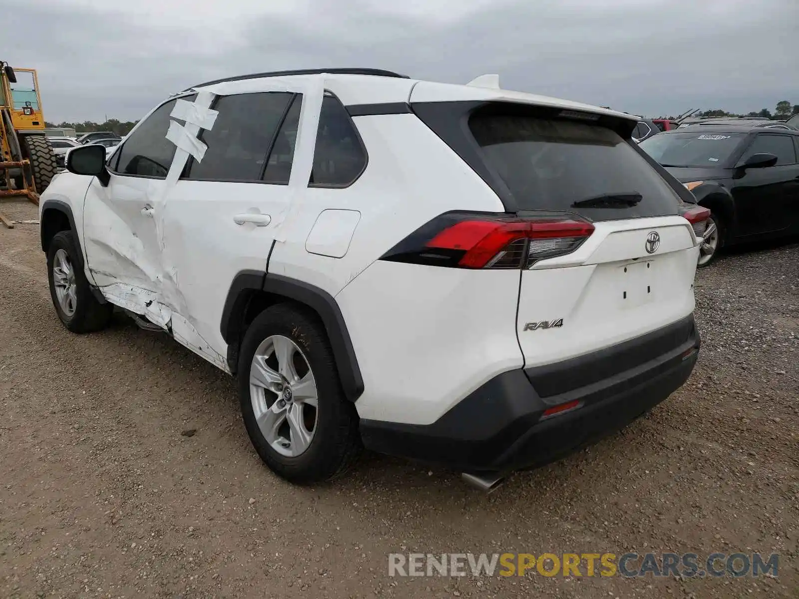 3 Photograph of a damaged car 2T3W1RFV7KW017763 TOYOTA RAV4 2019