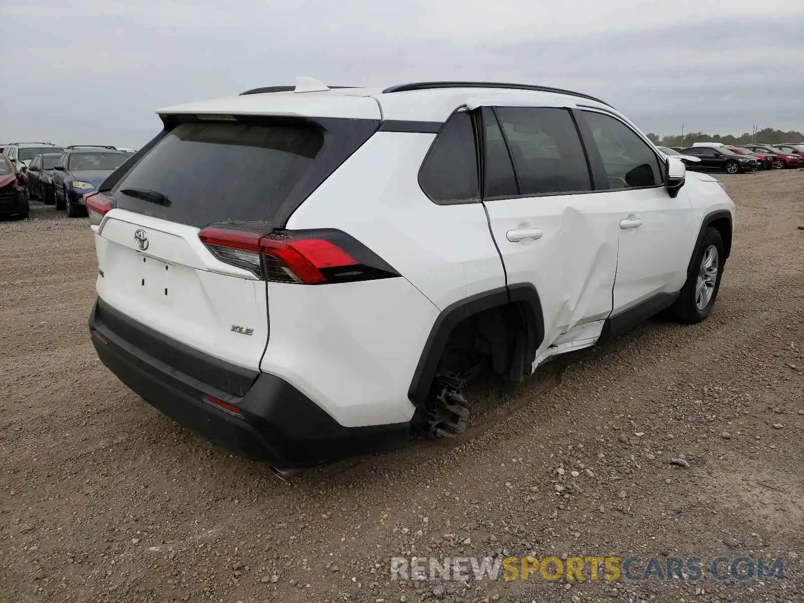 4 Photograph of a damaged car 2T3W1RFV7KW017763 TOYOTA RAV4 2019