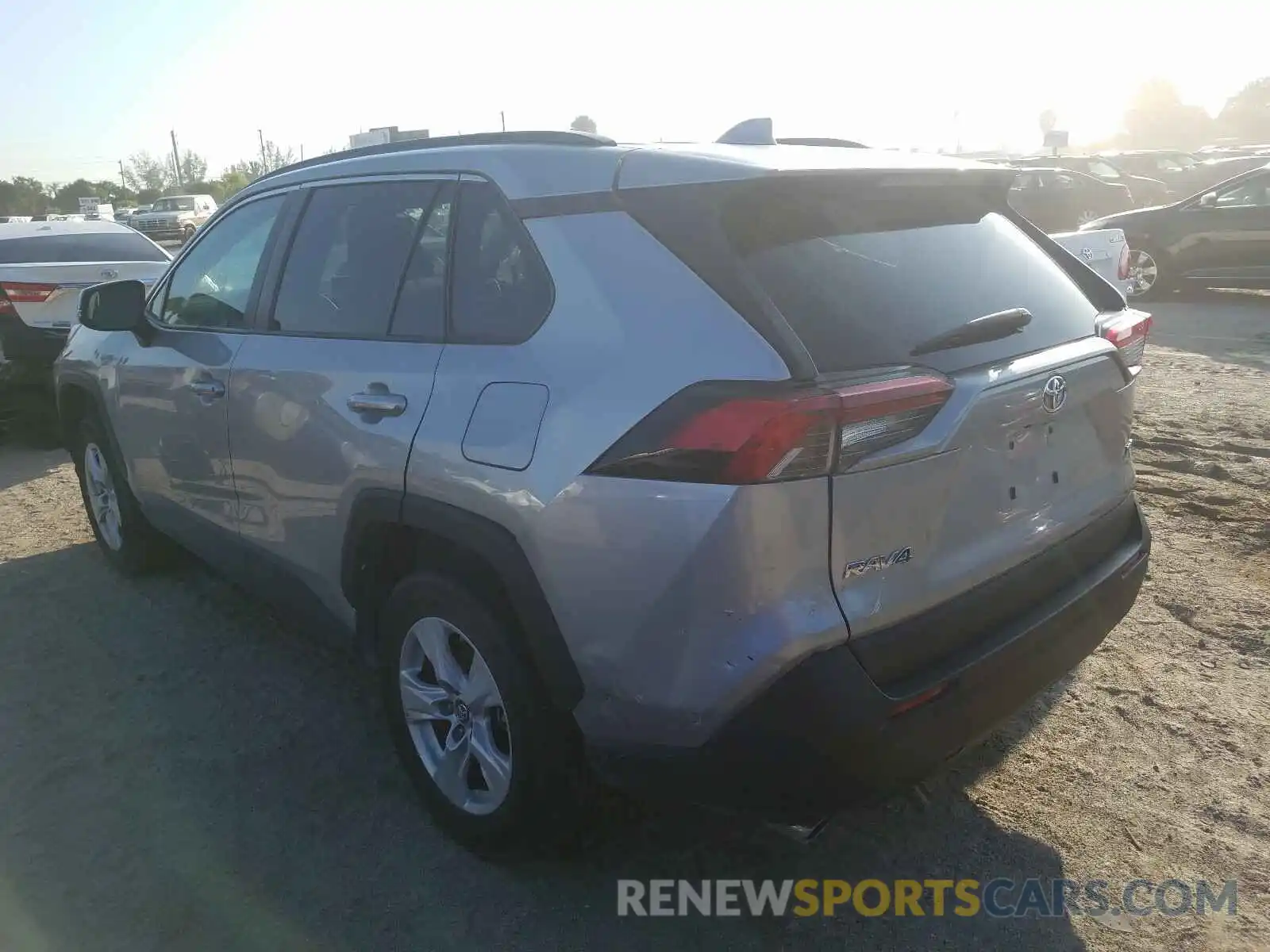 3 Photograph of a damaged car 2T3W1RFV7KW025958 TOYOTA RAV4 2019