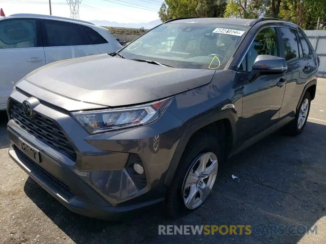 2 Photograph of a damaged car 2T3W1RFV7KW033848 TOYOTA RAV4 2019