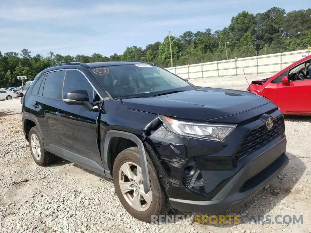 1 Photograph of a damaged car 2T3W1RFV7KW057485 TOYOTA RAV4 2019