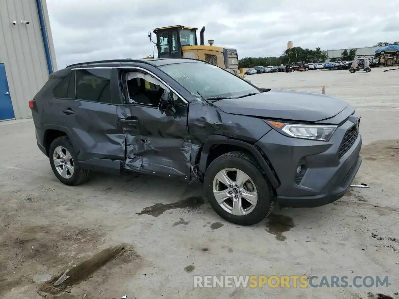 4 Photograph of a damaged car 2T3W1RFV8KC009429 TOYOTA RAV4 2019