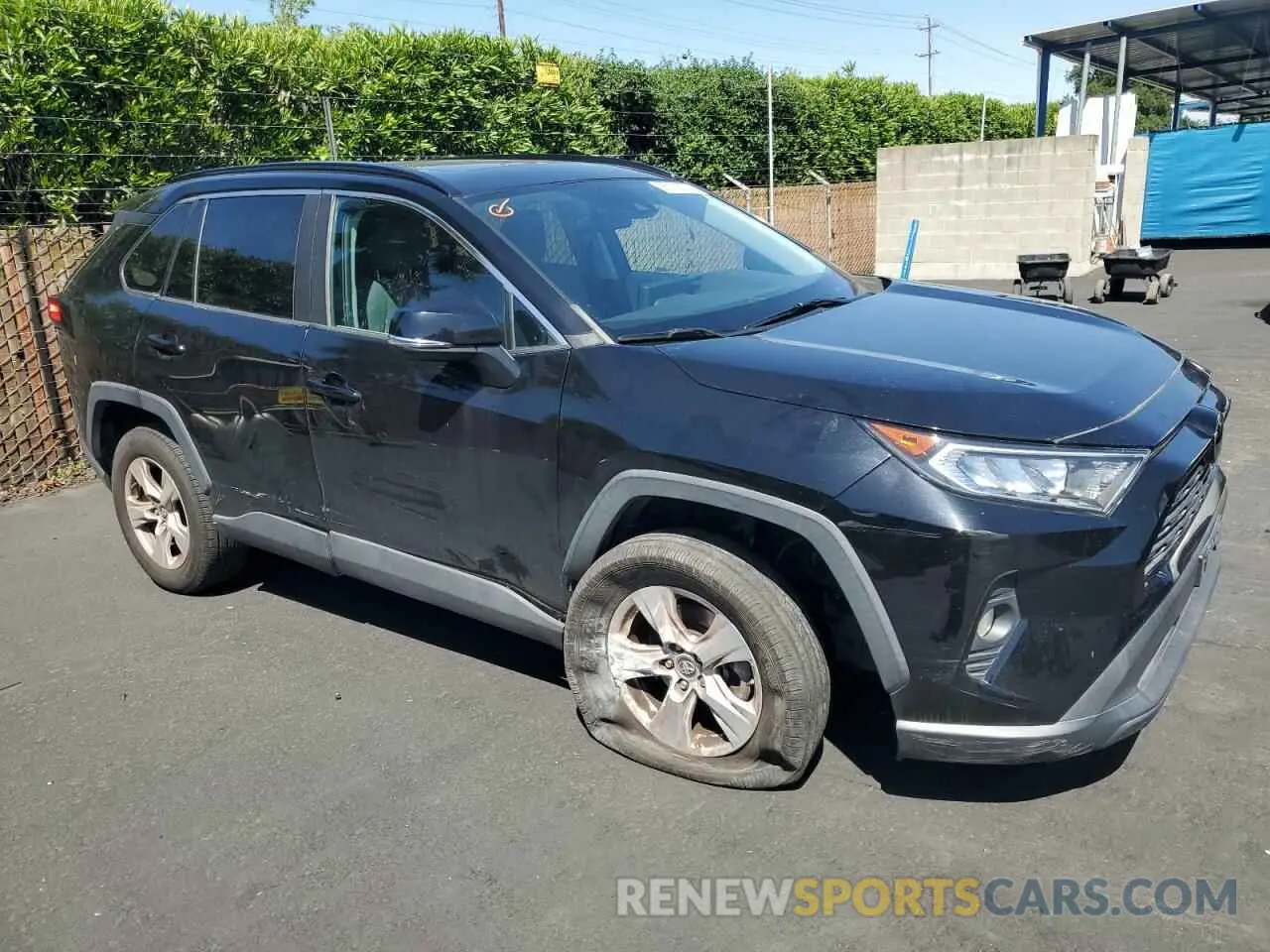 4 Photograph of a damaged car 2T3W1RFV8KC023914 TOYOTA RAV4 2019