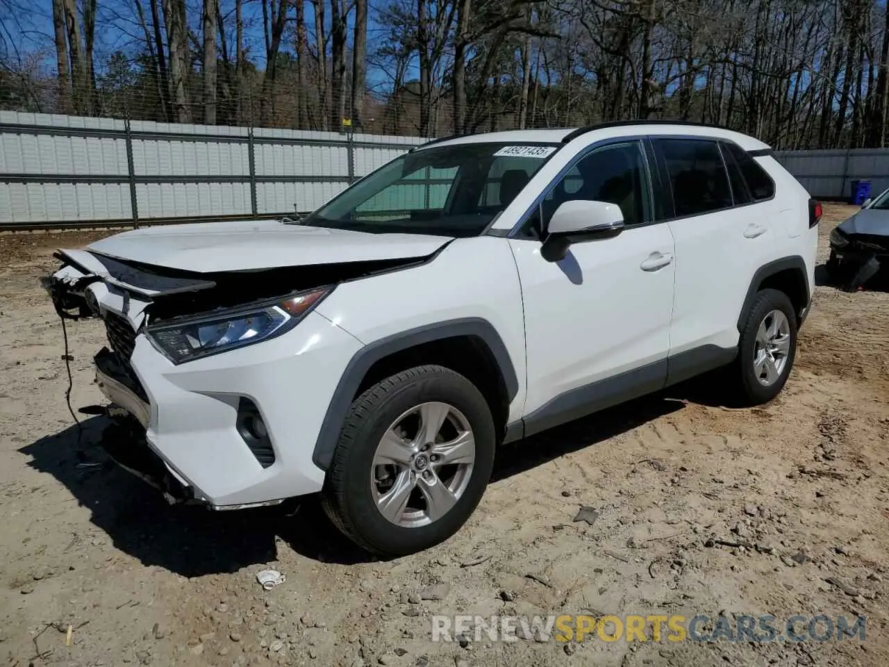 1 Photograph of a damaged car 2T3W1RFV8KW004875 TOYOTA RAV4 2019