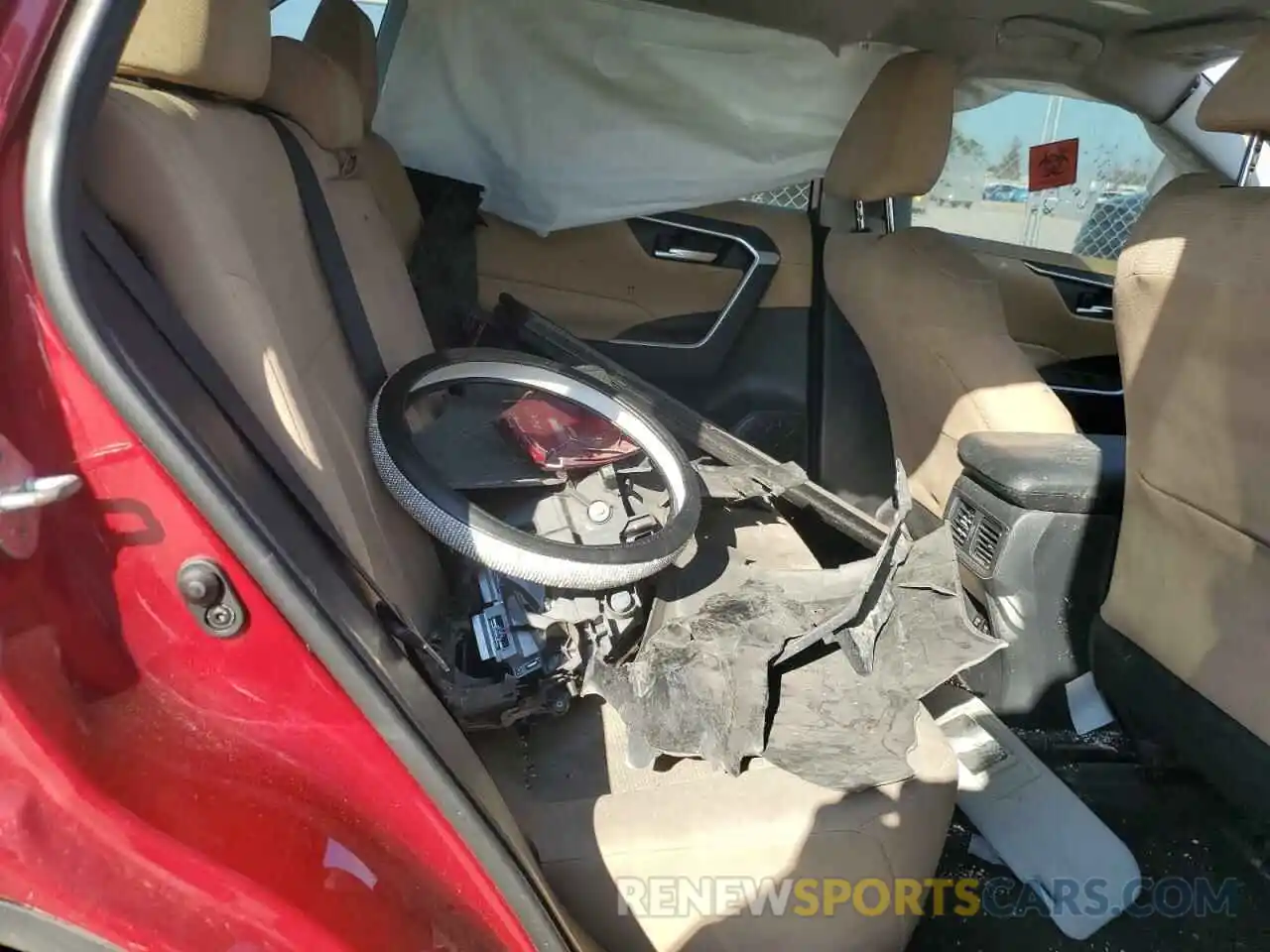 11 Photograph of a damaged car 2T3W1RFV8KW009025 TOYOTA RAV4 2019