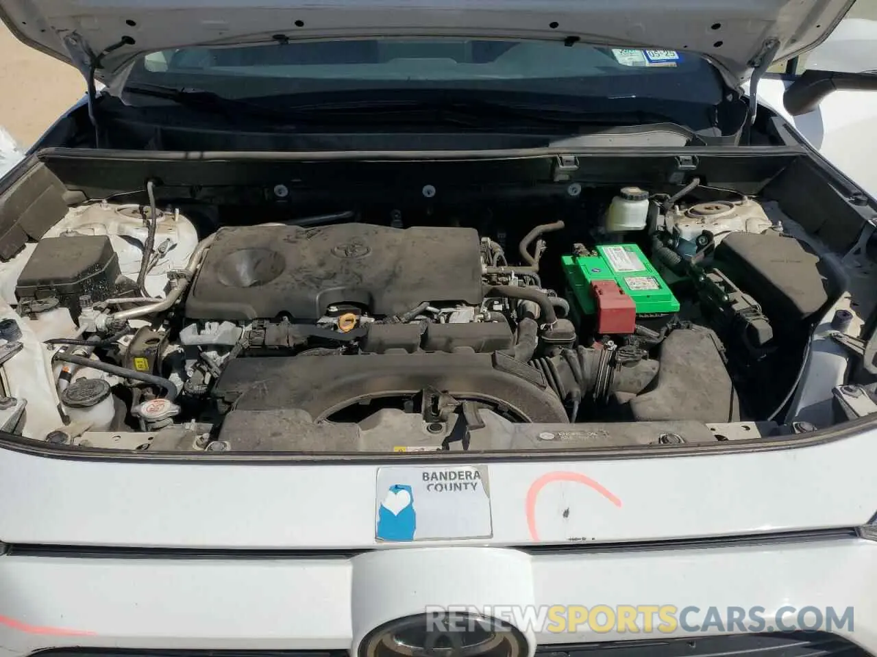 11 Photograph of a damaged car 2T3W1RFV8KW011387 TOYOTA RAV4 2019