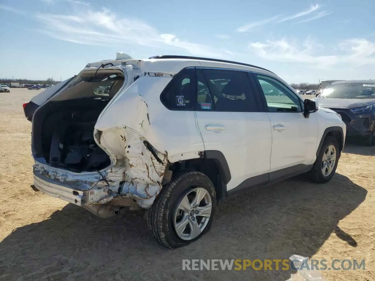 3 Photograph of a damaged car 2T3W1RFV8KW011387 TOYOTA RAV4 2019