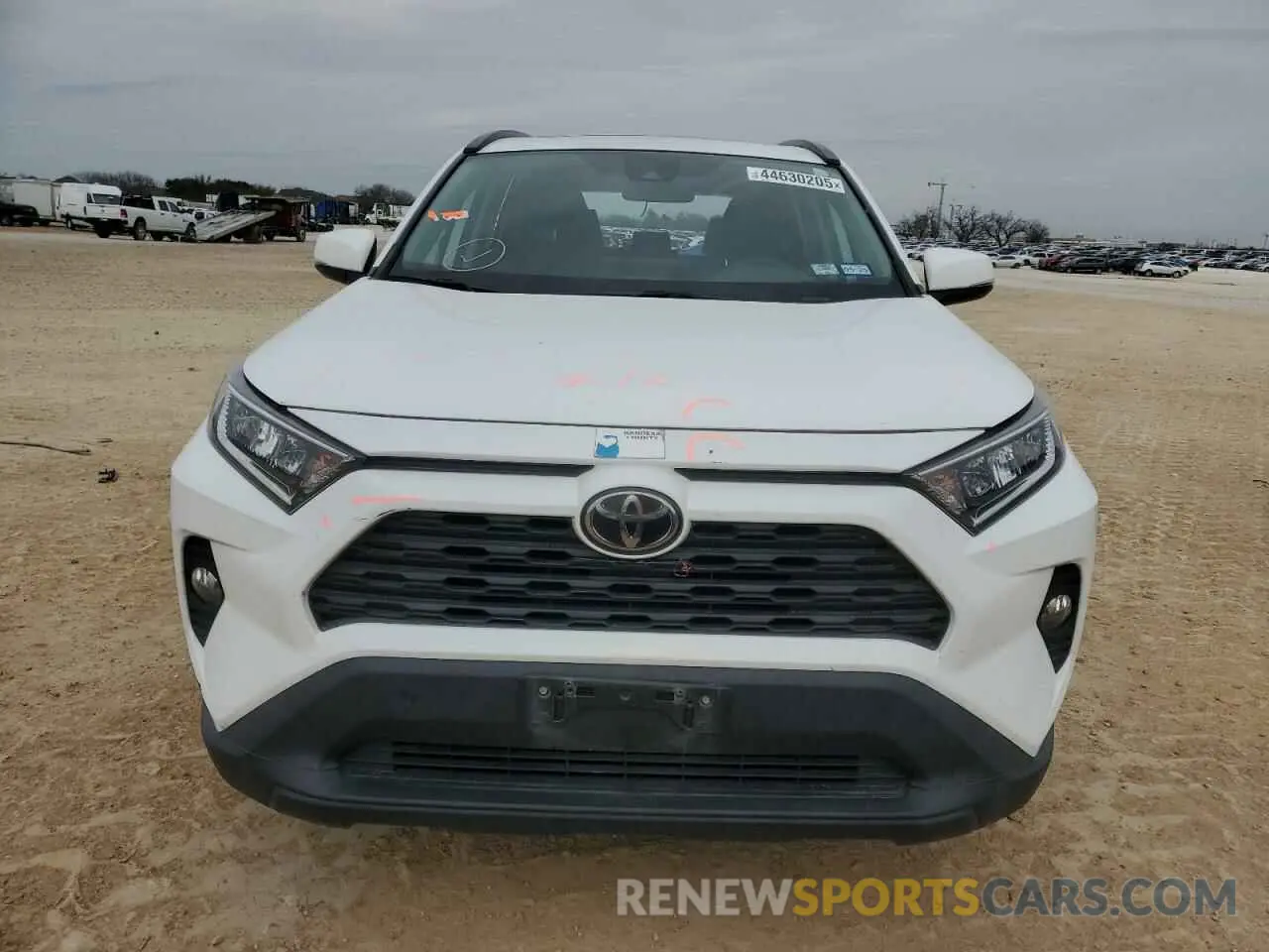 5 Photograph of a damaged car 2T3W1RFV8KW011387 TOYOTA RAV4 2019