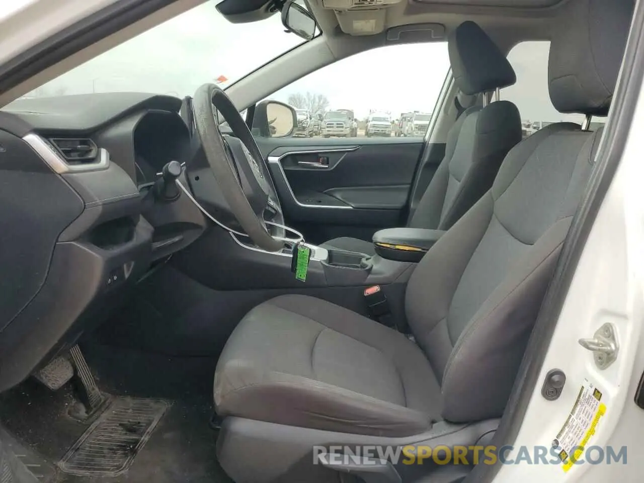 7 Photograph of a damaged car 2T3W1RFV8KW011387 TOYOTA RAV4 2019