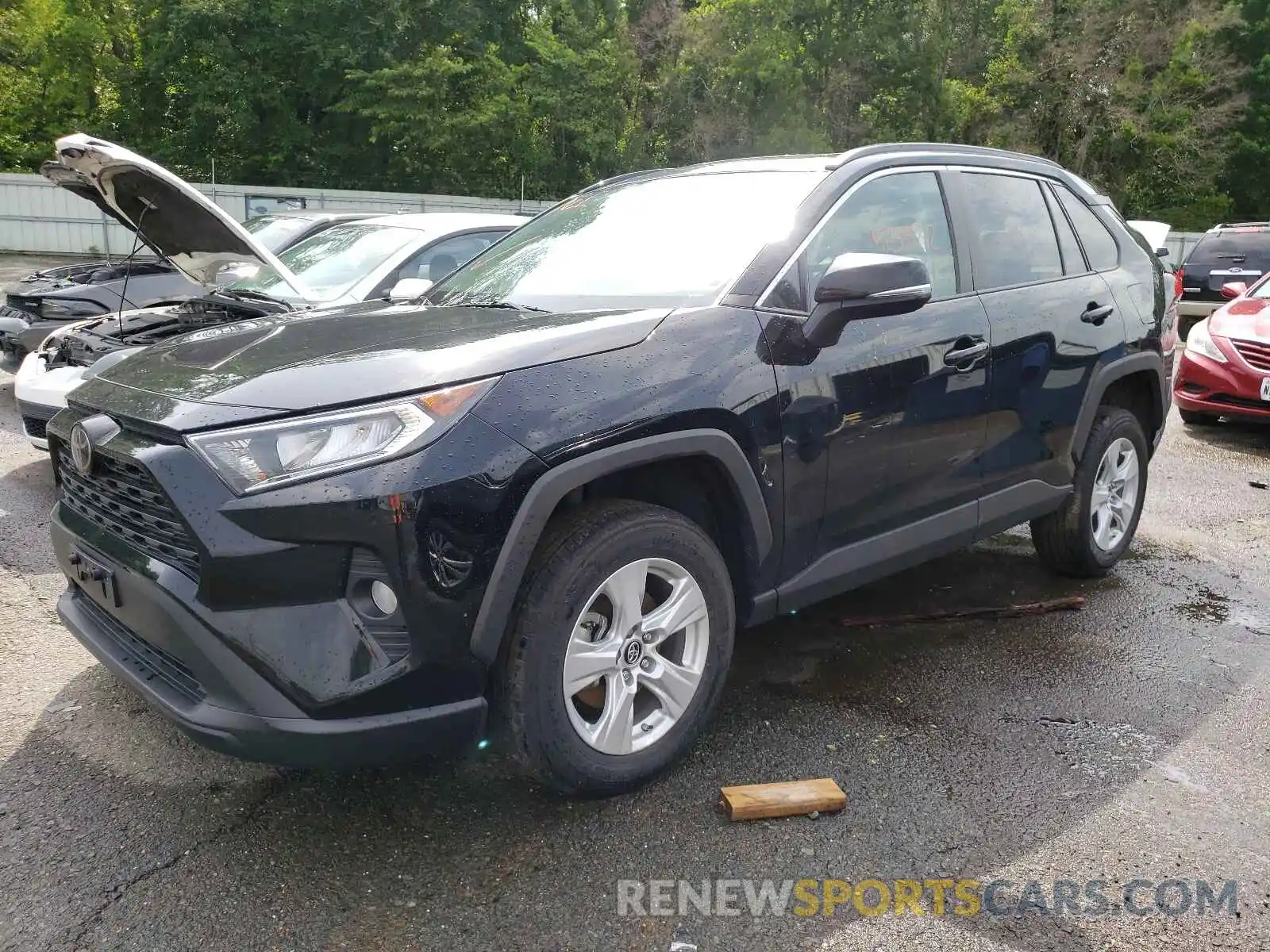 2 Photograph of a damaged car 2T3W1RFV8KW012510 TOYOTA RAV4 2019