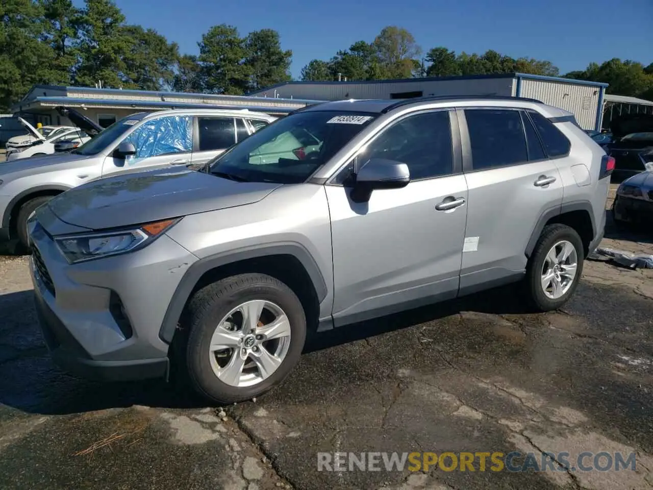 1 Photograph of a damaged car 2T3W1RFV8KW029601 TOYOTA RAV4 2019