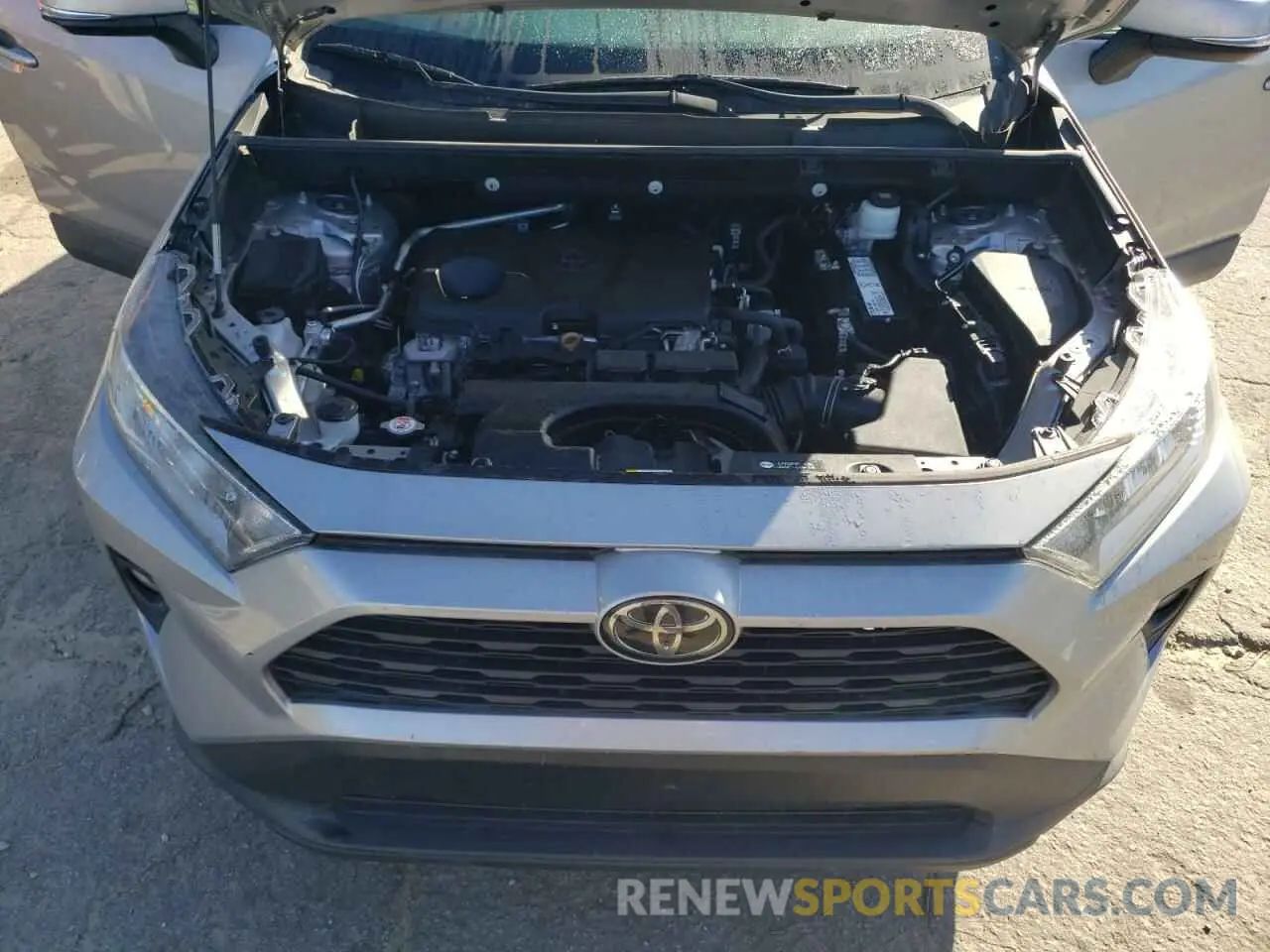 12 Photograph of a damaged car 2T3W1RFV8KW029601 TOYOTA RAV4 2019