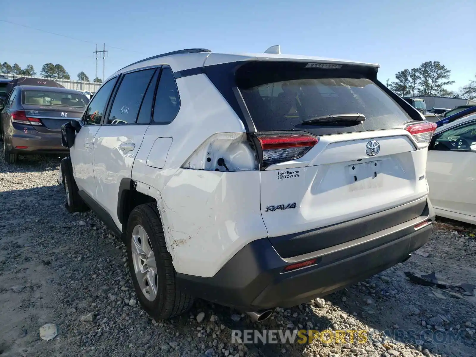 3 Photograph of a damaged car 2T3W1RFV8KW050173 TOYOTA RAV4 2019