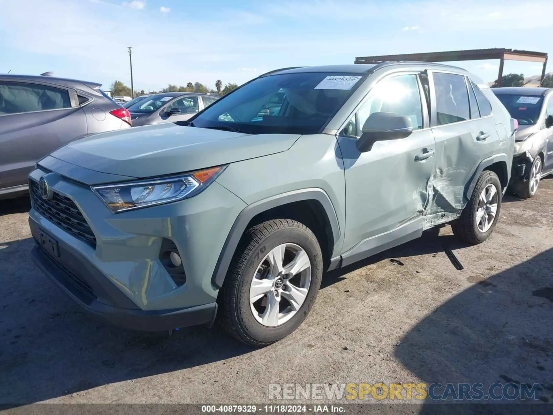 2 Photograph of a damaged car 2T3W1RFV8KW051937 TOYOTA RAV4 2019