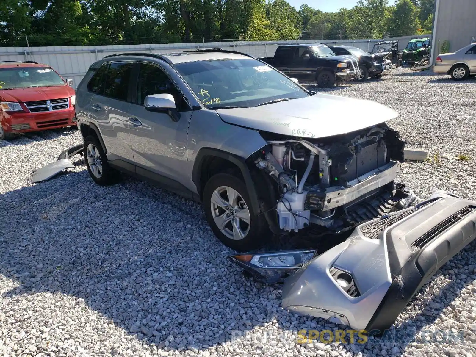 1 Photograph of a damaged car 2T3W1RFV9KC003218 TOYOTA RAV4 2019