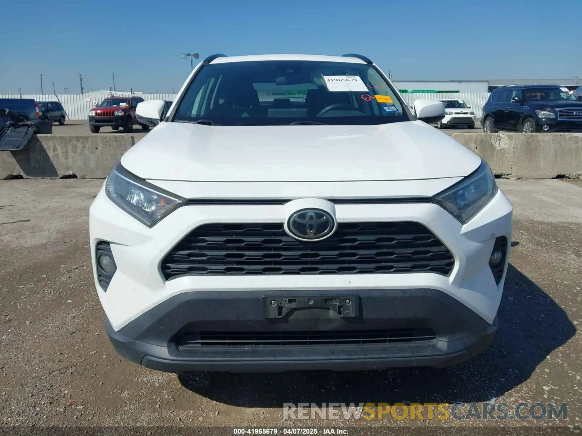 12 Photograph of a damaged car 2T3W1RFV9KC005888 TOYOTA RAV4 2019