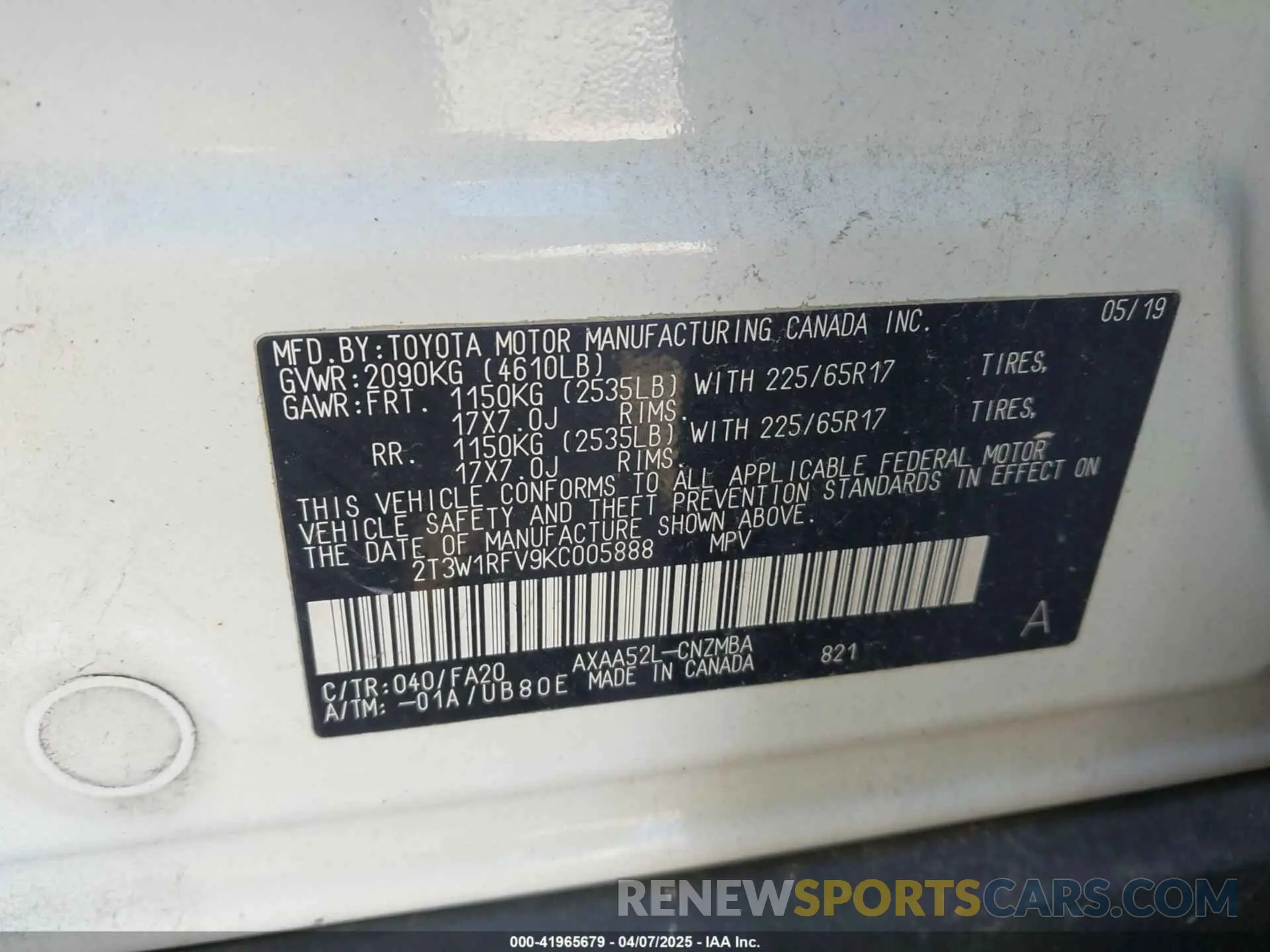 9 Photograph of a damaged car 2T3W1RFV9KC005888 TOYOTA RAV4 2019