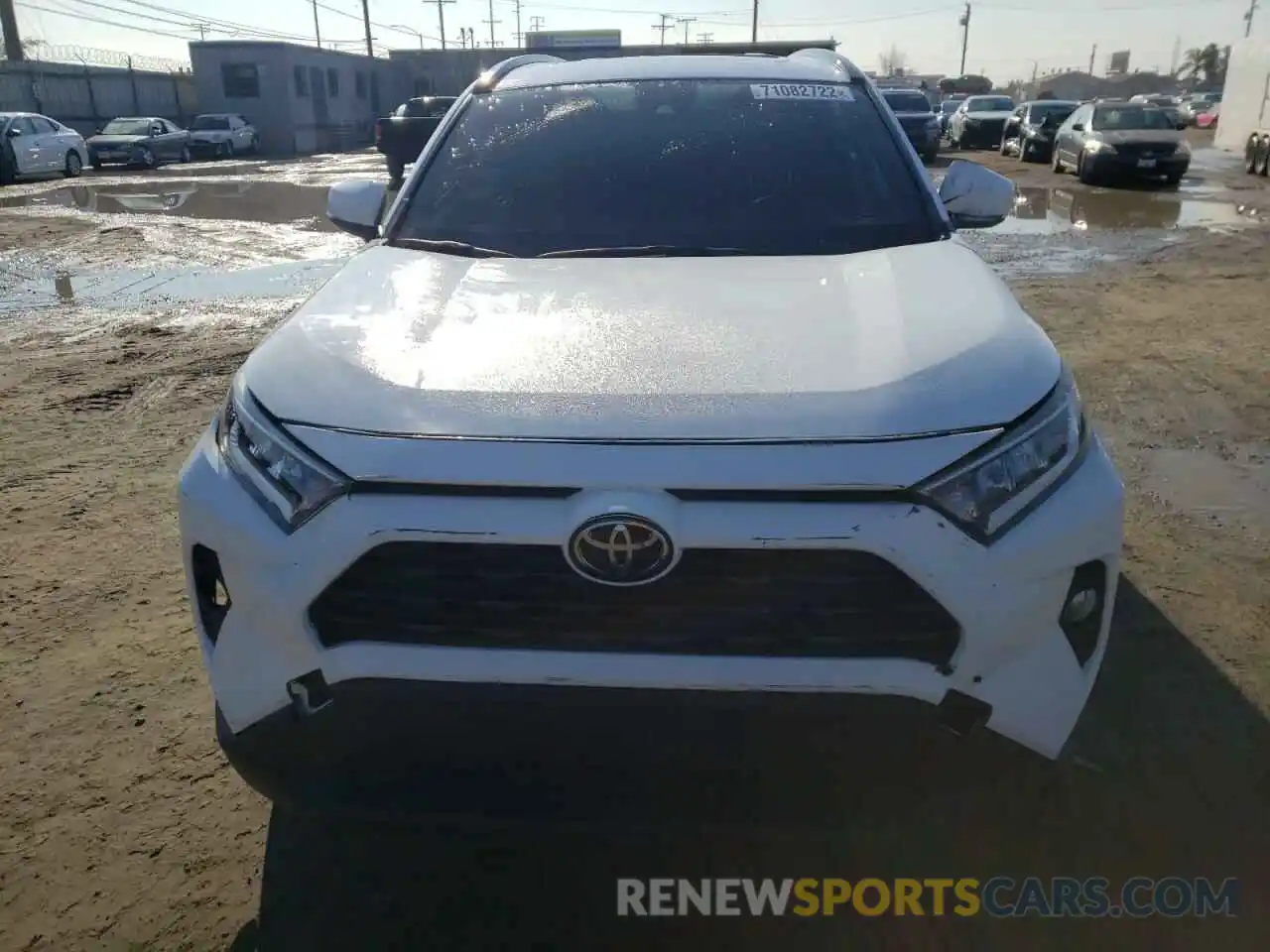 5 Photograph of a damaged car 2T3W1RFV9KC007169 TOYOTA RAV4 2019