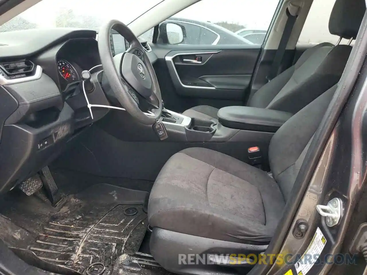 7 Photograph of a damaged car 2T3W1RFV9KC013179 TOYOTA RAV4 2019