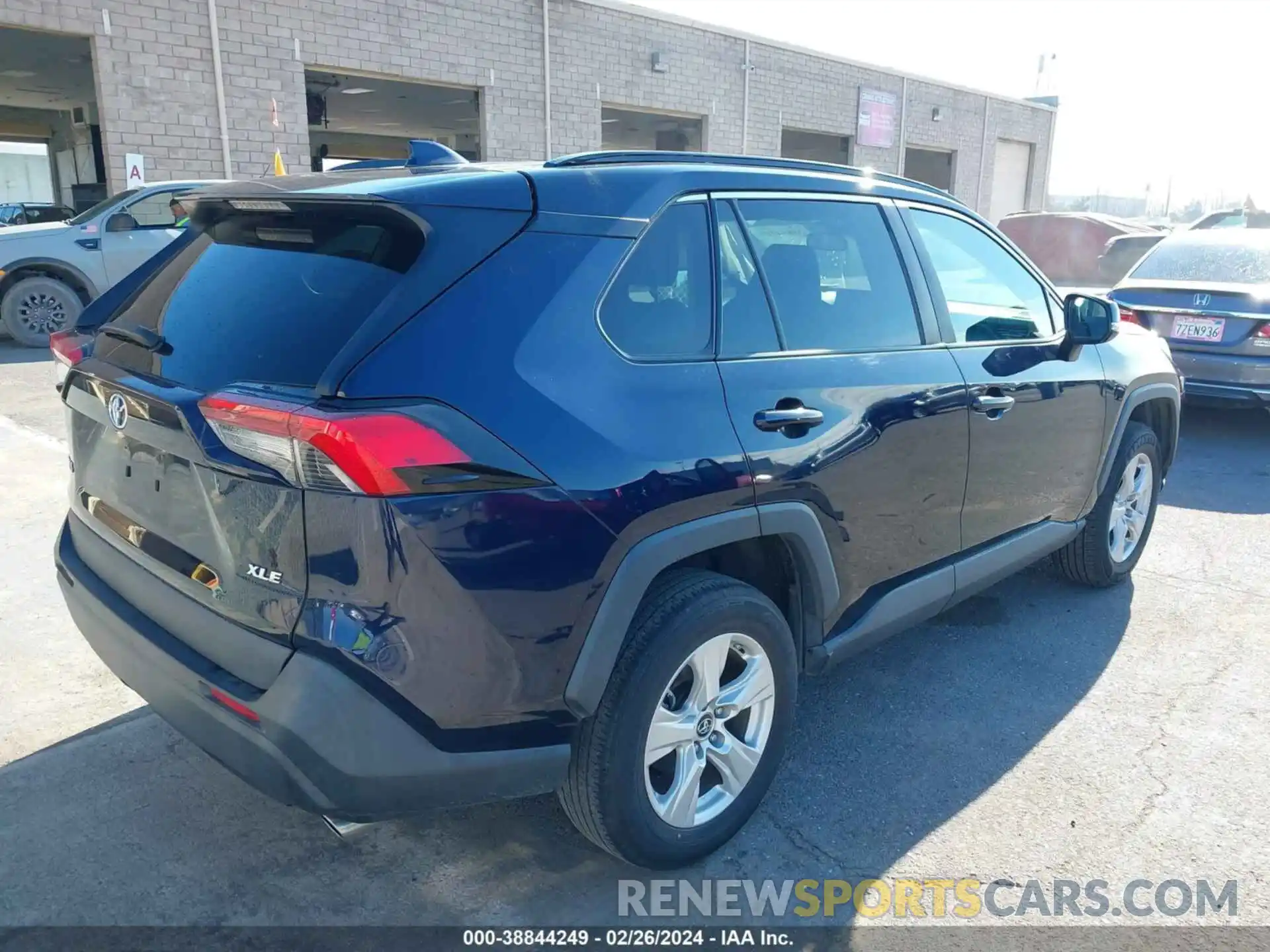 4 Photograph of a damaged car 2T3W1RFV9KC013795 TOYOTA RAV4 2019