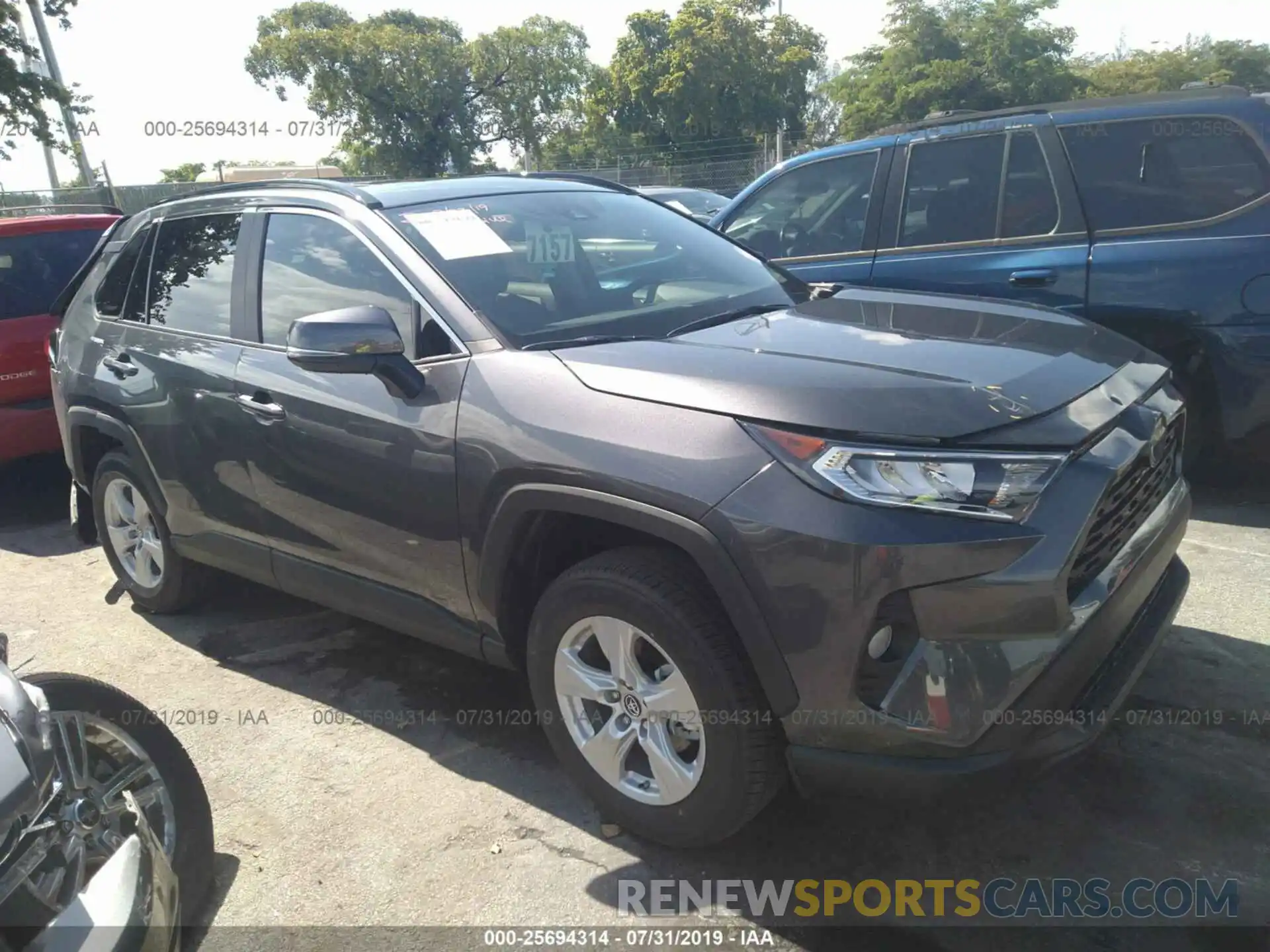 1 Photograph of a damaged car 2T3W1RFV9KC014655 TOYOTA RAV4 2019