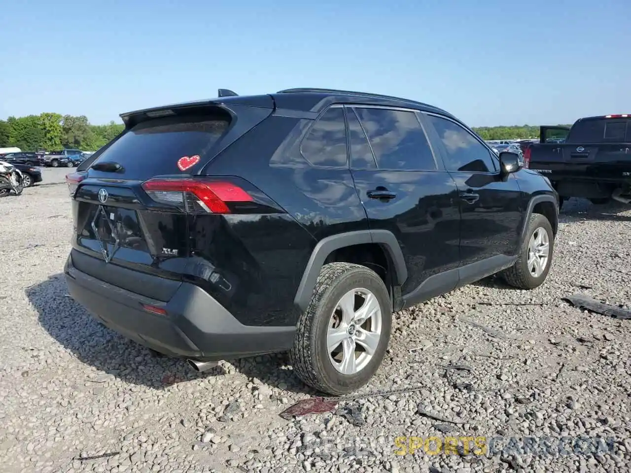 4 Photograph of a damaged car 2T3W1RFV9KW005520 TOYOTA RAV4 2019