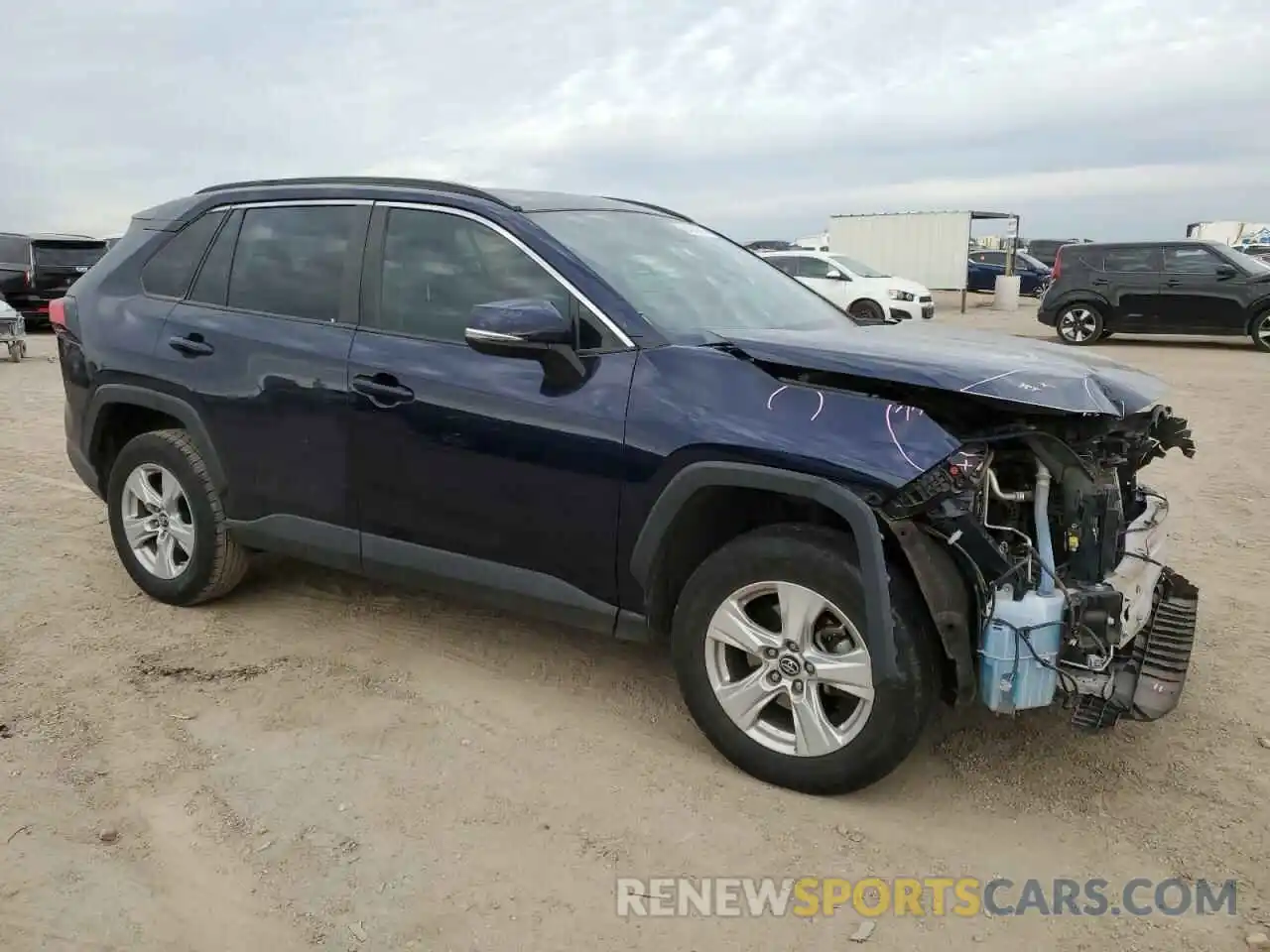 4 Photograph of a damaged car 2T3W1RFV9KW006473 TOYOTA RAV4 2019