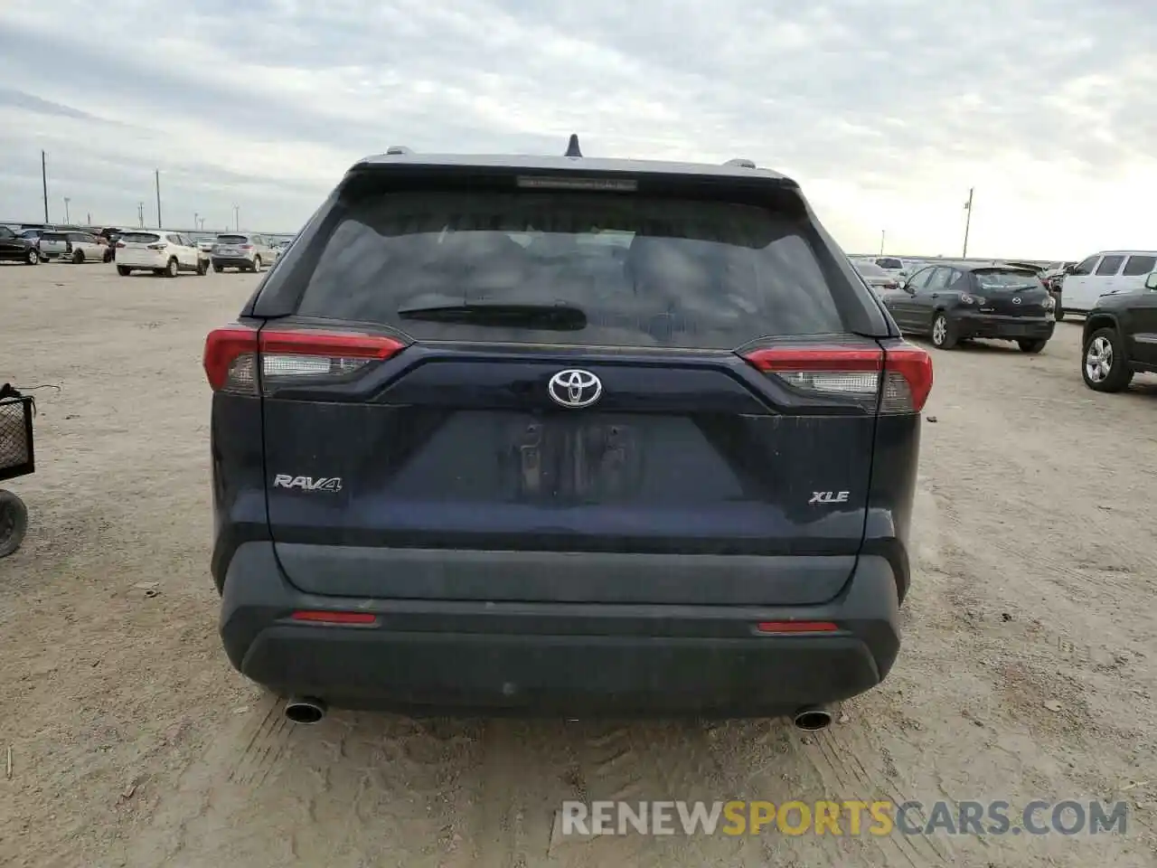 6 Photograph of a damaged car 2T3W1RFV9KW006473 TOYOTA RAV4 2019