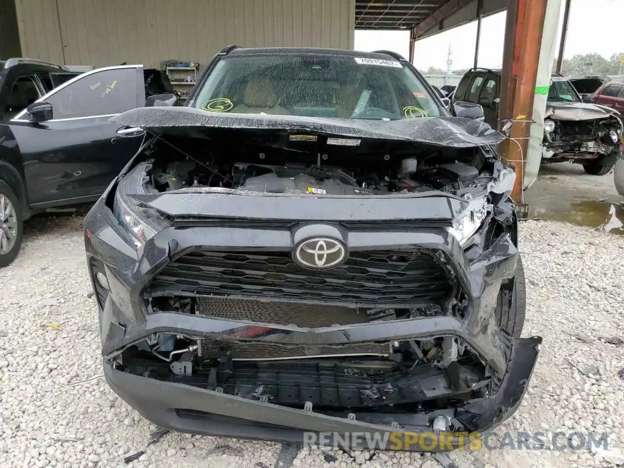 5 Photograph of a damaged car 2T3W1RFV9KW007090 TOYOTA RAV4 2019