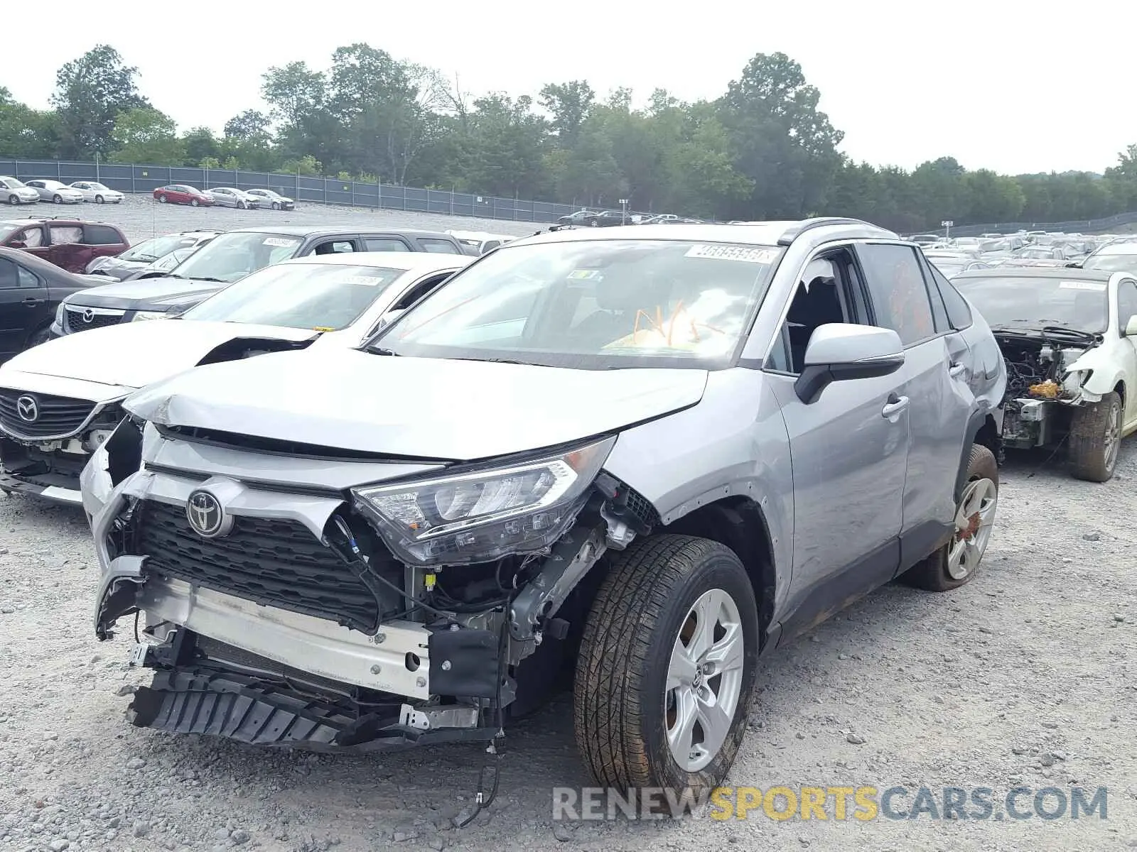 2 Photograph of a damaged car 2T3W1RFV9KW015156 TOYOTA RAV4 2019