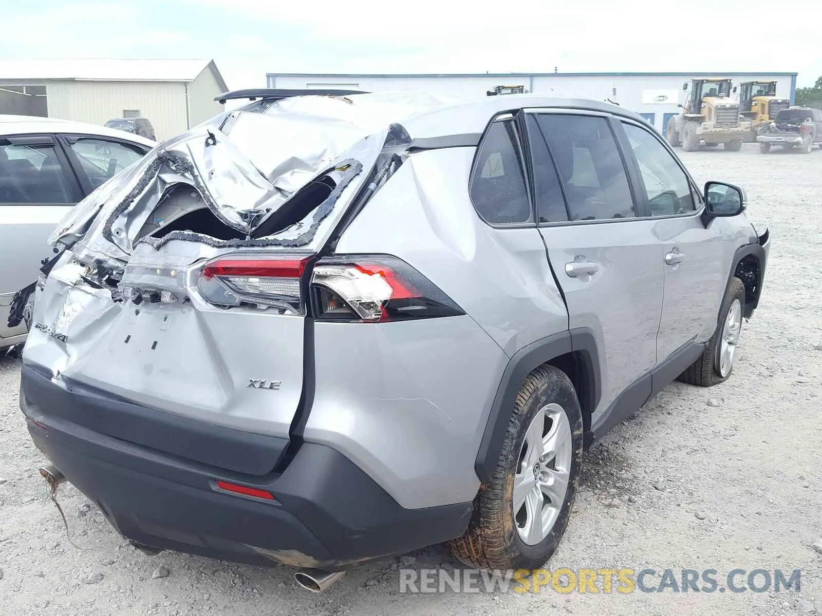 4 Photograph of a damaged car 2T3W1RFV9KW015156 TOYOTA RAV4 2019