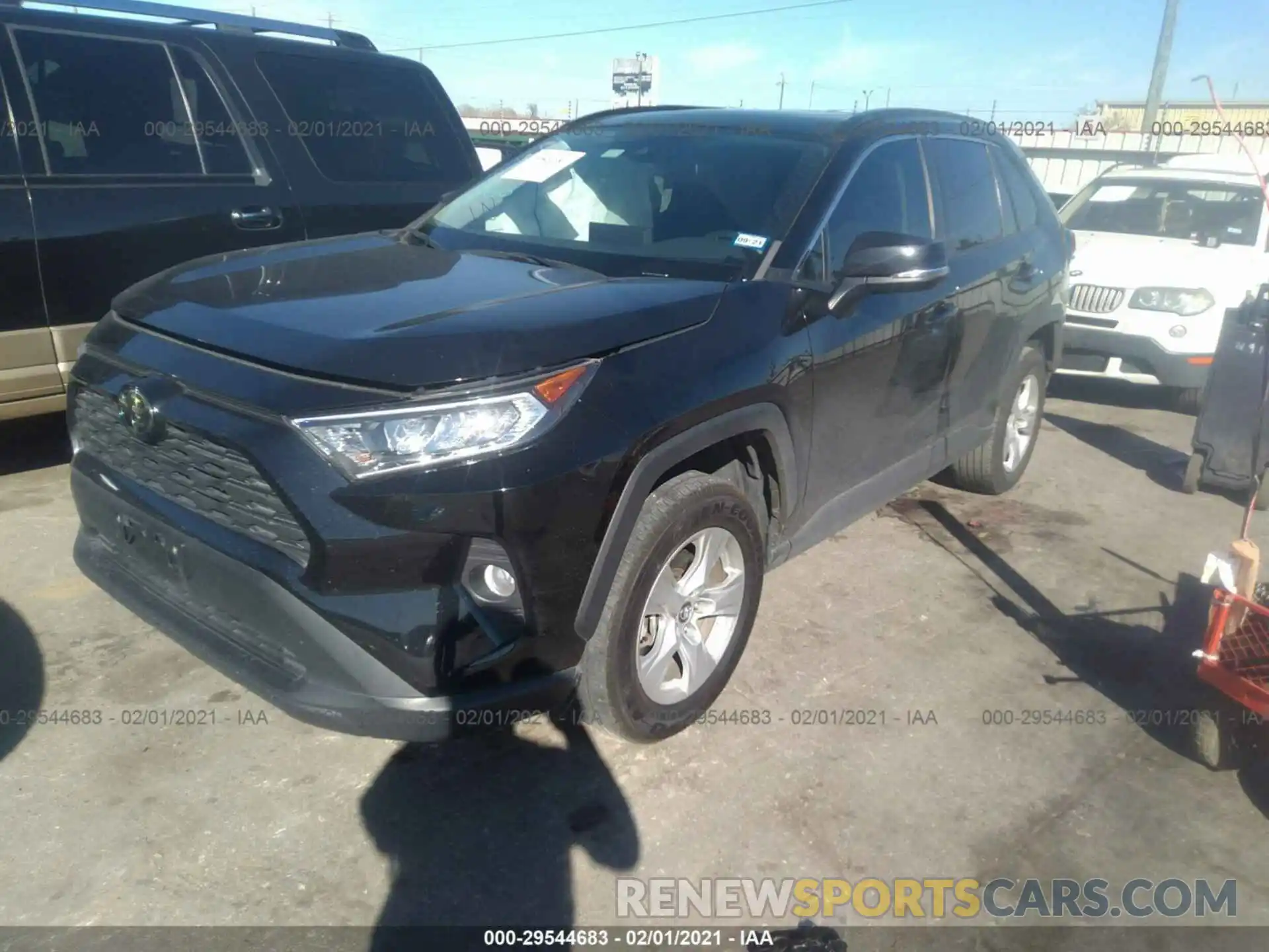 2 Photograph of a damaged car 2T3W1RFV9KW016033 TOYOTA RAV4 2019