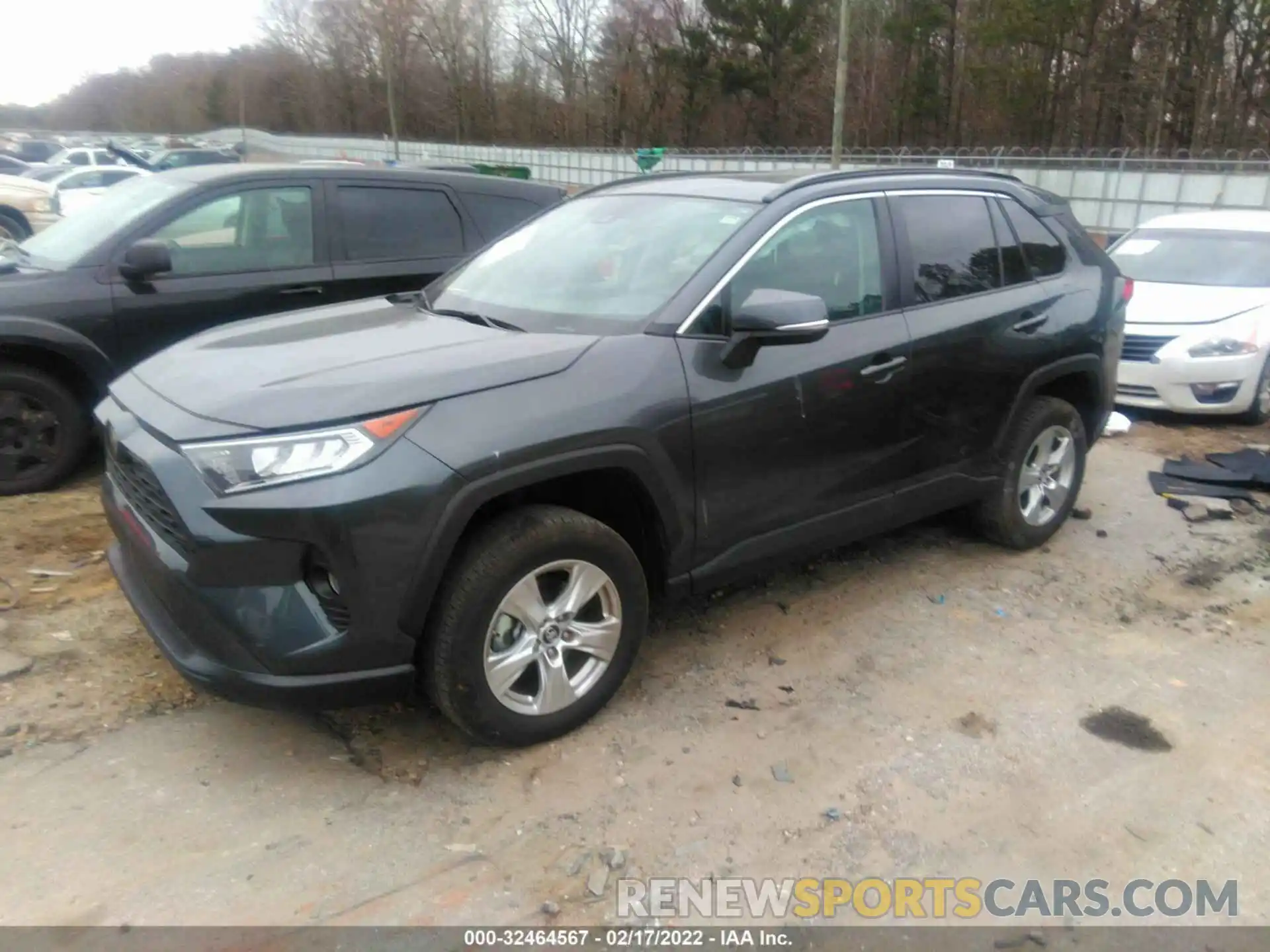 2 Photograph of a damaged car 2T3W1RFV9KW023340 TOYOTA RAV4 2019