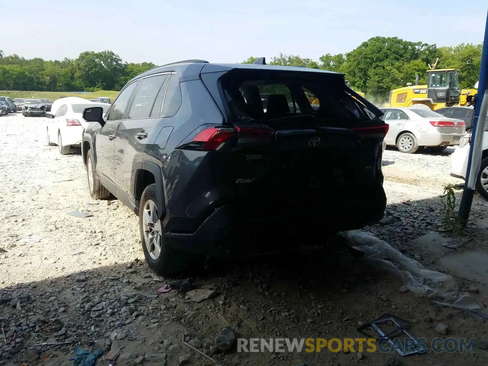 3 Photograph of a damaged car 2T3W1RFV9KW048805 TOYOTA RAV4 2019