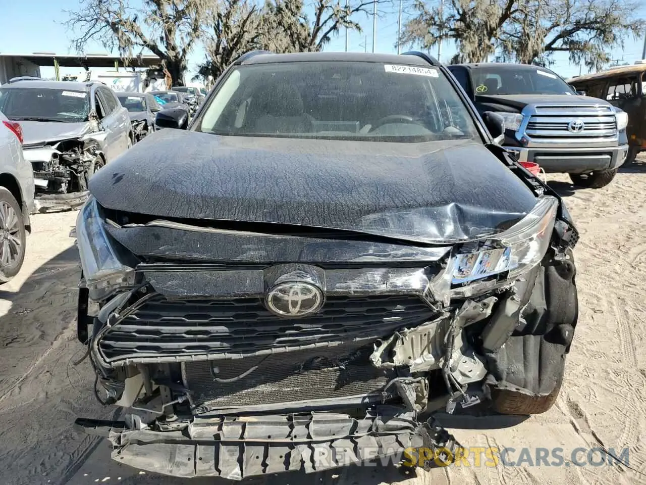 5 Photograph of a damaged car 2T3W1RFV9KW052336 TOYOTA RAV4 2019