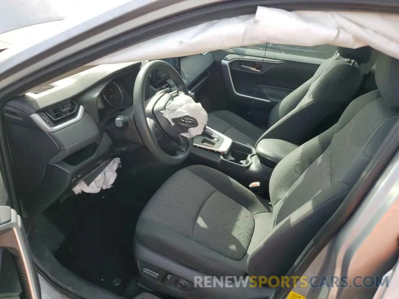 7 Photograph of a damaged car 2T3W1RFVXKC017659 TOYOTA RAV4 2019