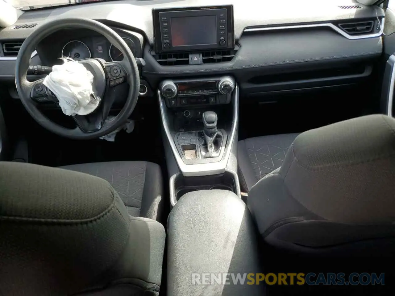 8 Photograph of a damaged car 2T3W1RFVXKC017659 TOYOTA RAV4 2019