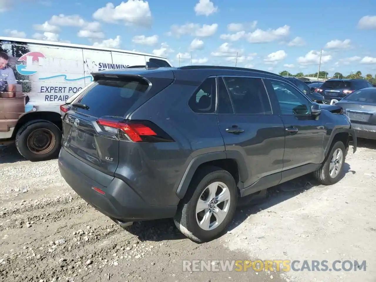 4 Photograph of a damaged car 2T3W1RFVXKC019976 TOYOTA RAV4 2019