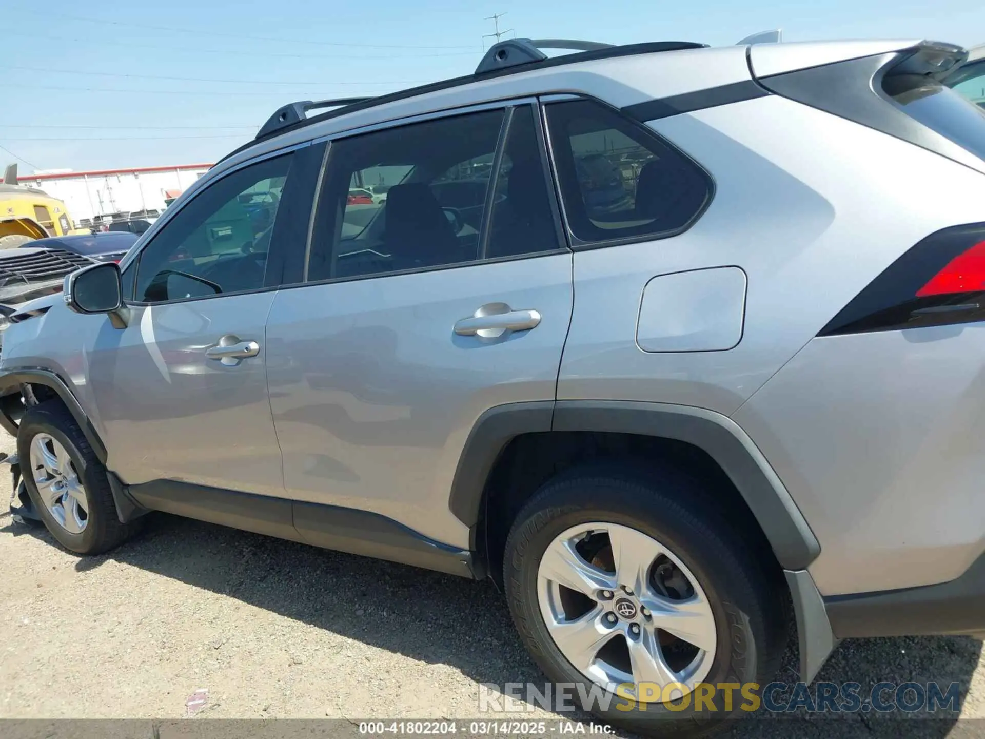 15 Photograph of a damaged car 2T3W1RFVXKC023834 TOYOTA RAV4 2019