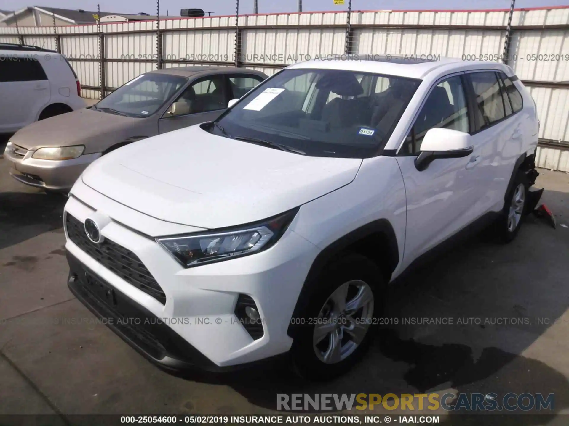 2 Photograph of a damaged car 2T3W1RFVXKW005025 TOYOTA RAV4 2019