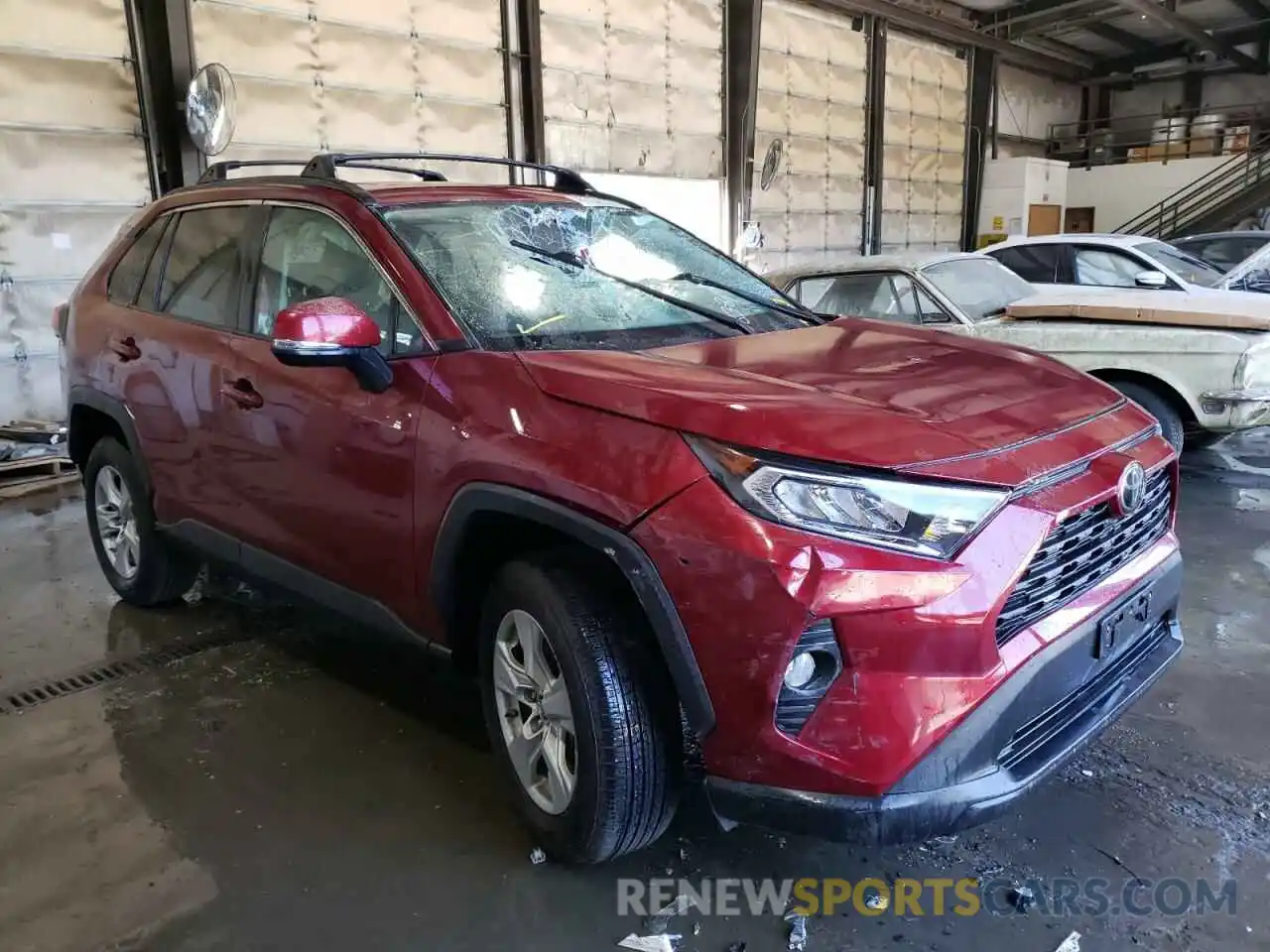 1 Photograph of a damaged car 2T3W1RFVXKW010838 TOYOTA RAV4 2019