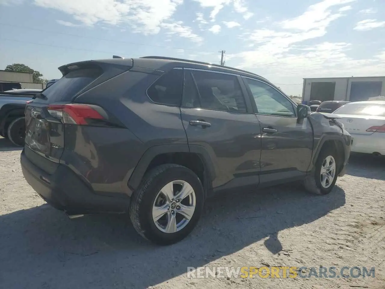 3 Photograph of a damaged car 2T3W1RFVXKW012895 TOYOTA RAV4 2019